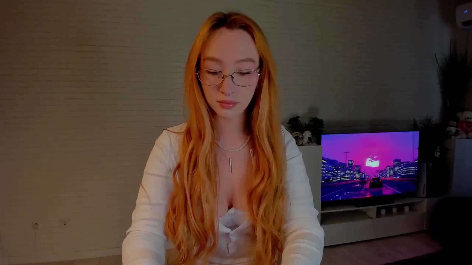Gallery image thumbnail from AlexxDay's myfreecams stream on, 07/23/2024, 10:19 image 1 of 20