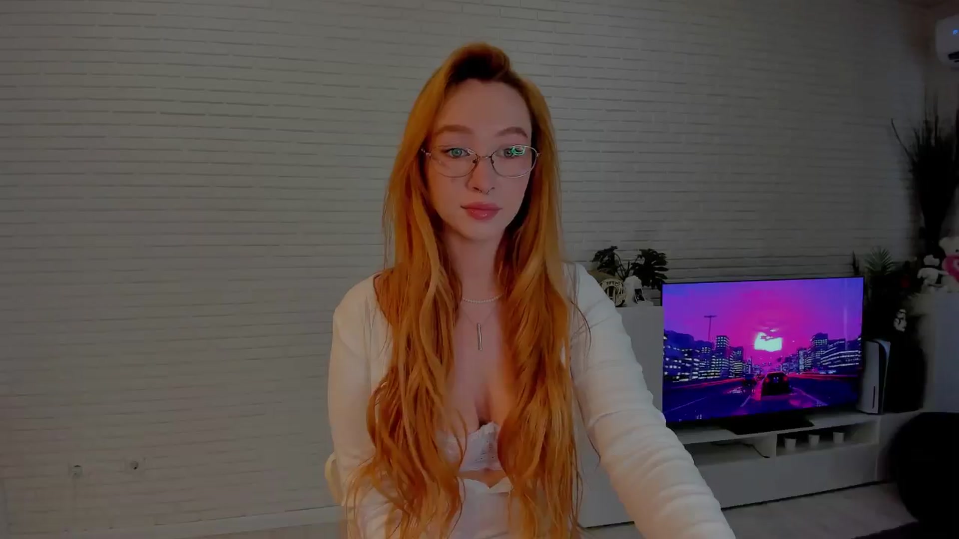 Gallery image thumbnail from AlexxDay's myfreecams stream on, 07/23/2024, 10:19 image 10 of 20
