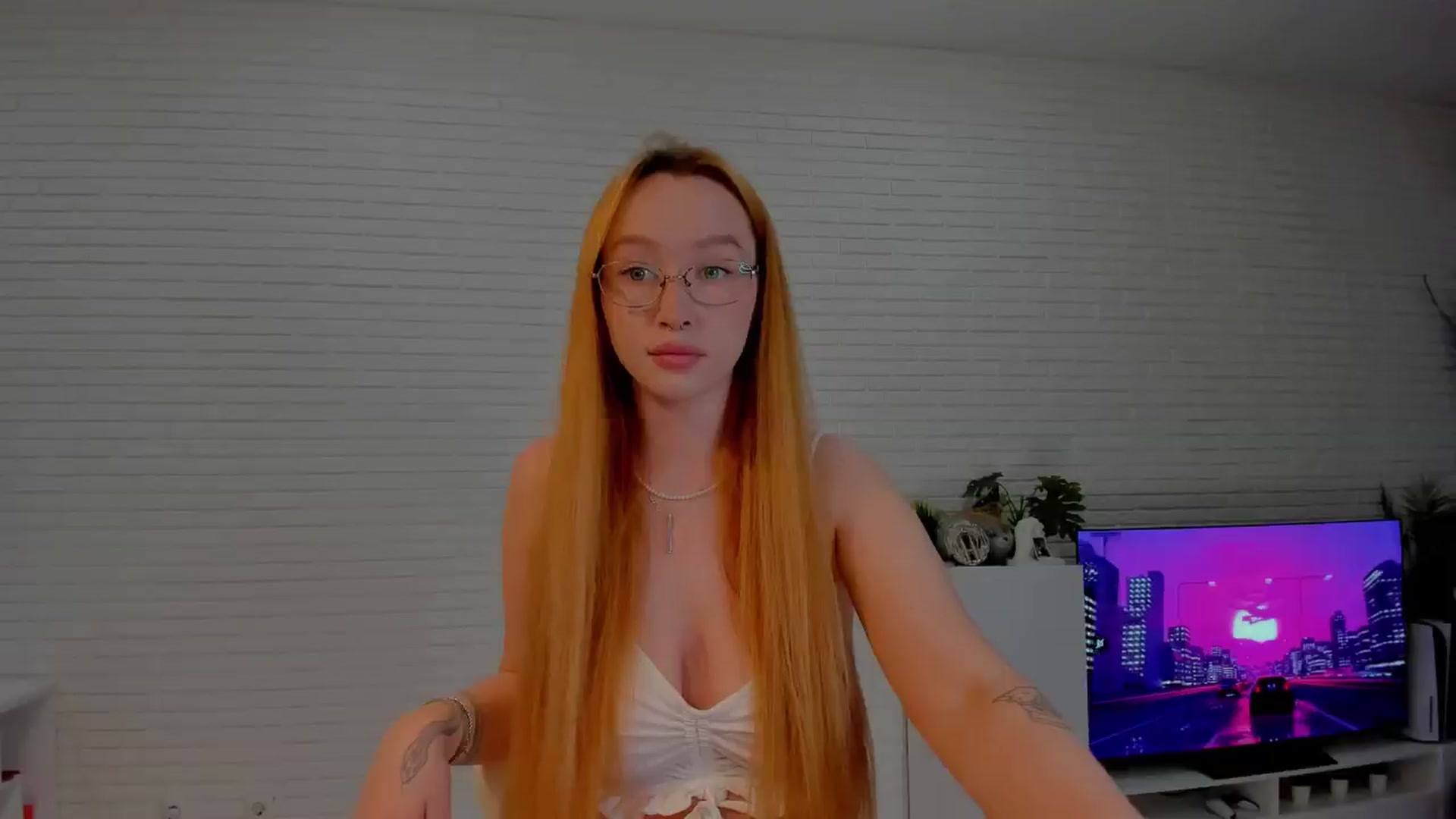 Gallery image thumbnail from AlexxDay's myfreecams stream on, 07/26/2024, 10:17 image 6 of 20