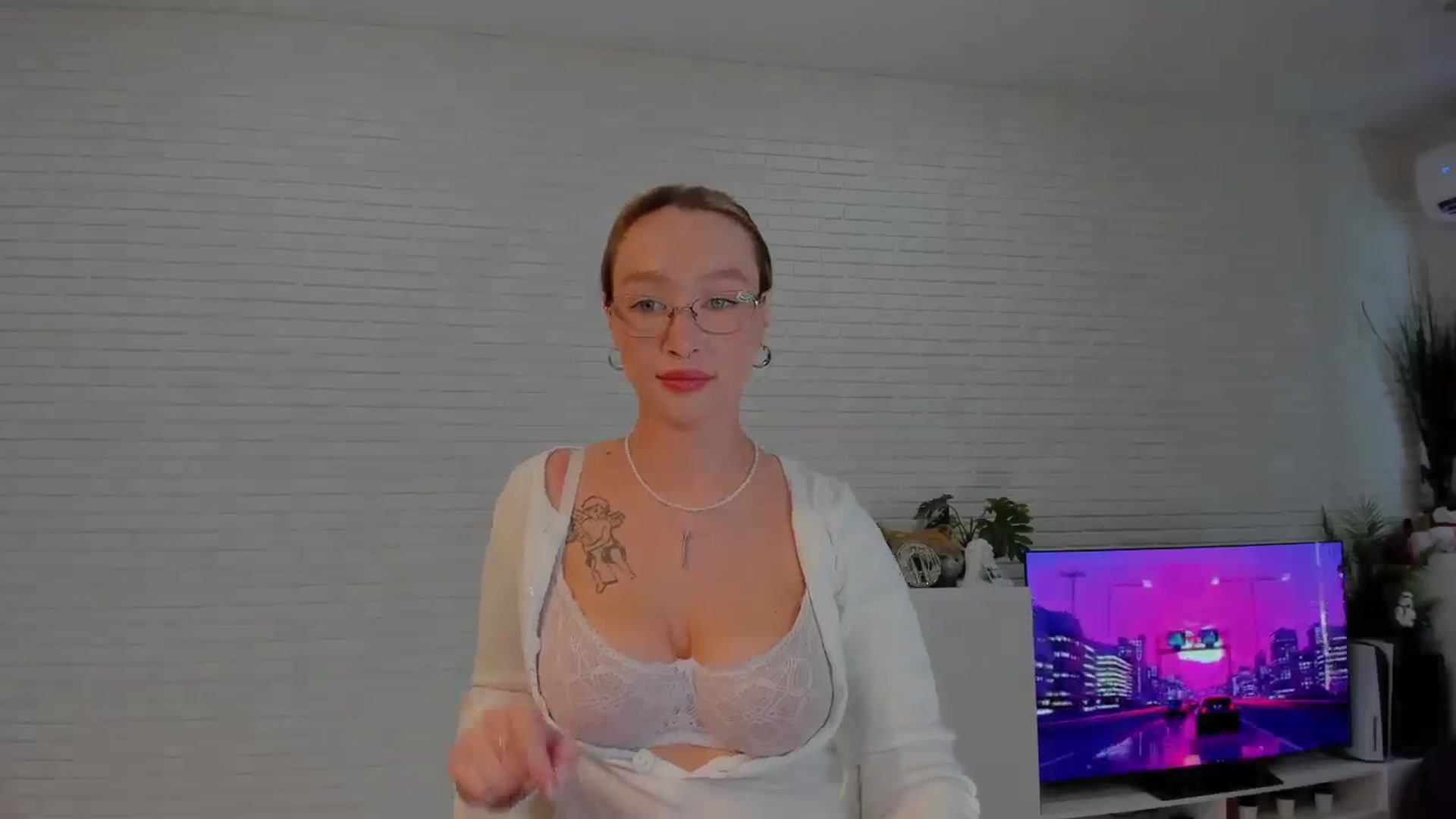 Gallery image thumbnail from AlexxDay's myfreecams stream on, 07/30/2024, 07:48 image 11 of 20