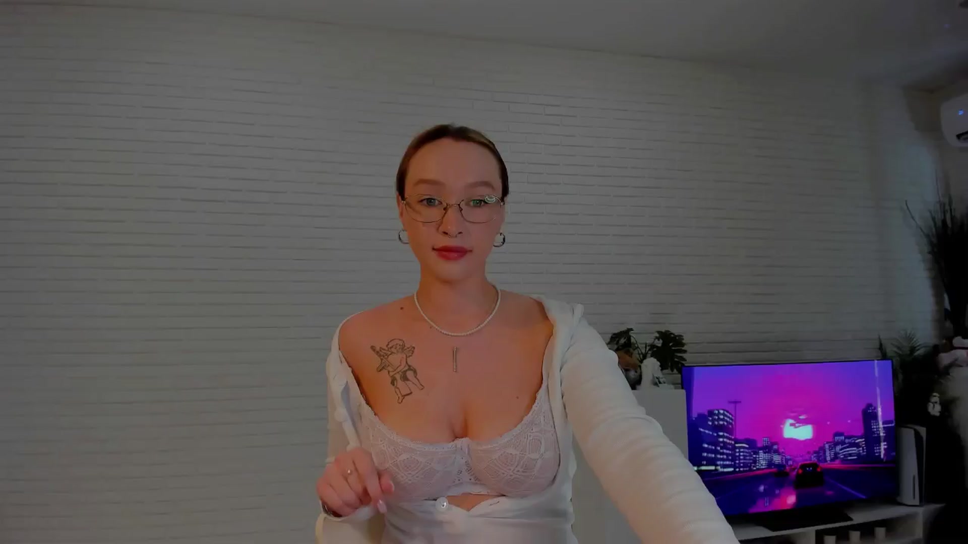 Gallery image thumbnail from AlexxDay's myfreecams stream on, 07/30/2024, 07:48 image 2 of 20