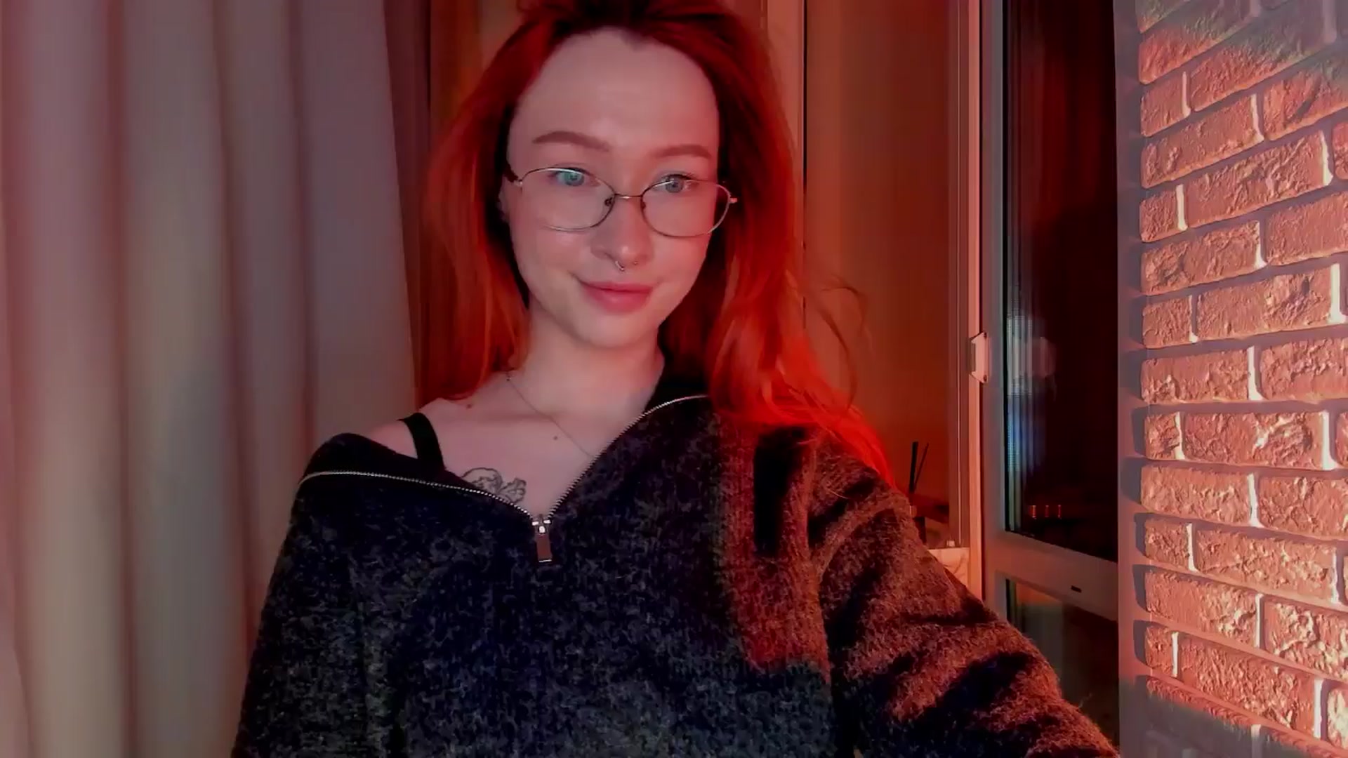 Gallery image thumbnail from AlexxDay's myfreecams stream on, 12/08/2024, 18:33 image 6 of 20