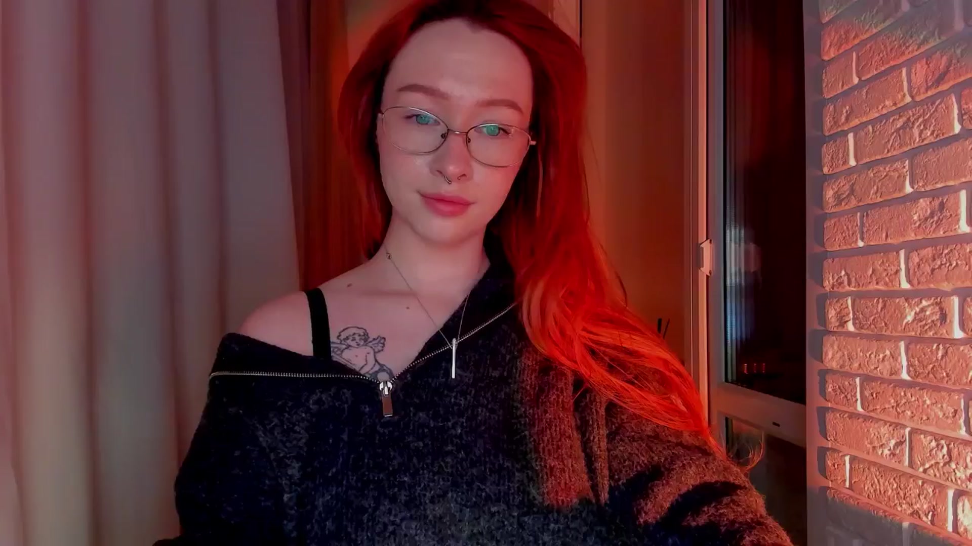 Gallery image thumbnail from AlexxDay's myfreecams stream on, 12/08/2024, 18:33 image 5 of 20