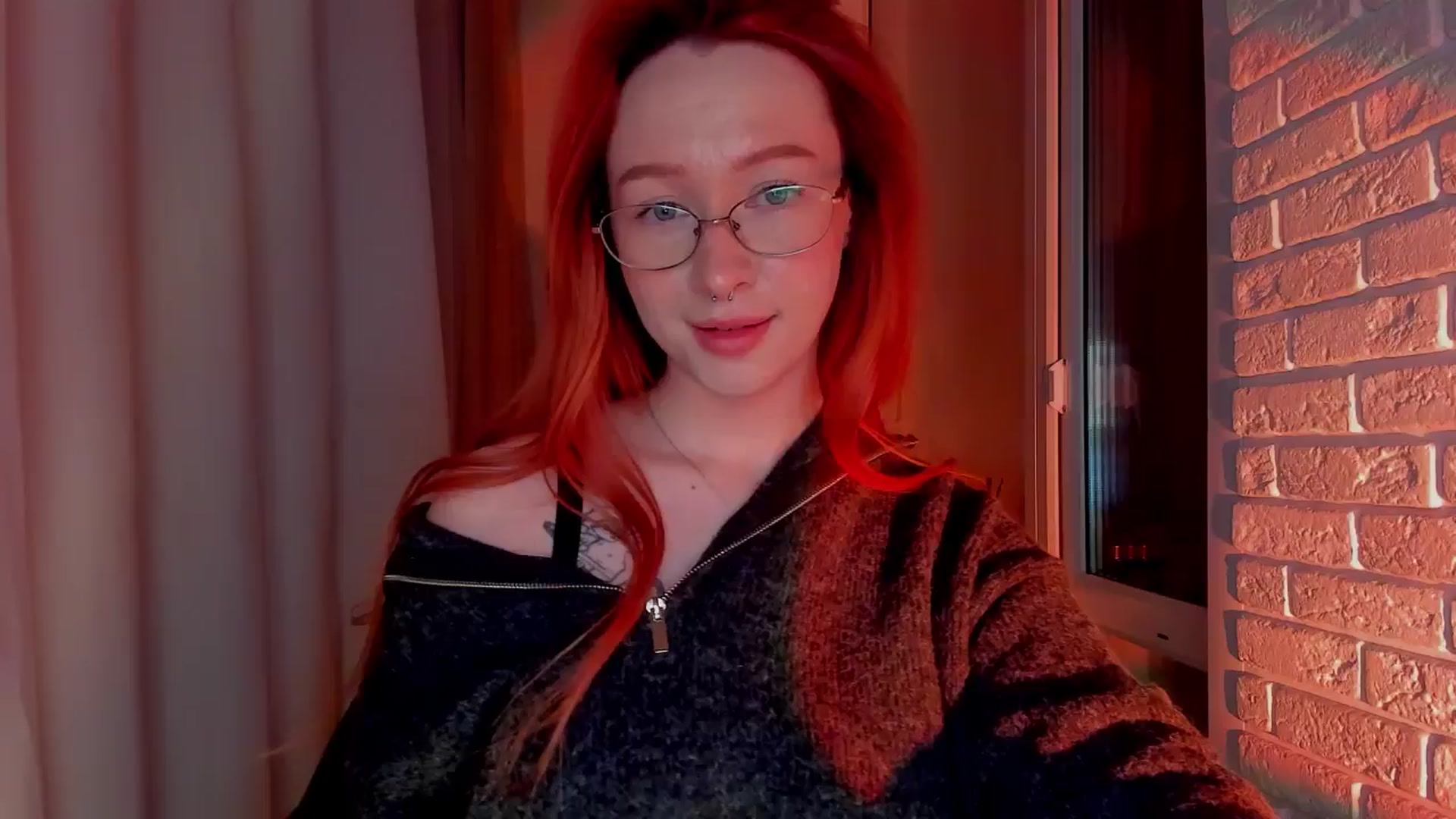 Gallery image thumbnail from AlexxDay's myfreecams stream on, 12/08/2024, 18:33 image 4 of 20