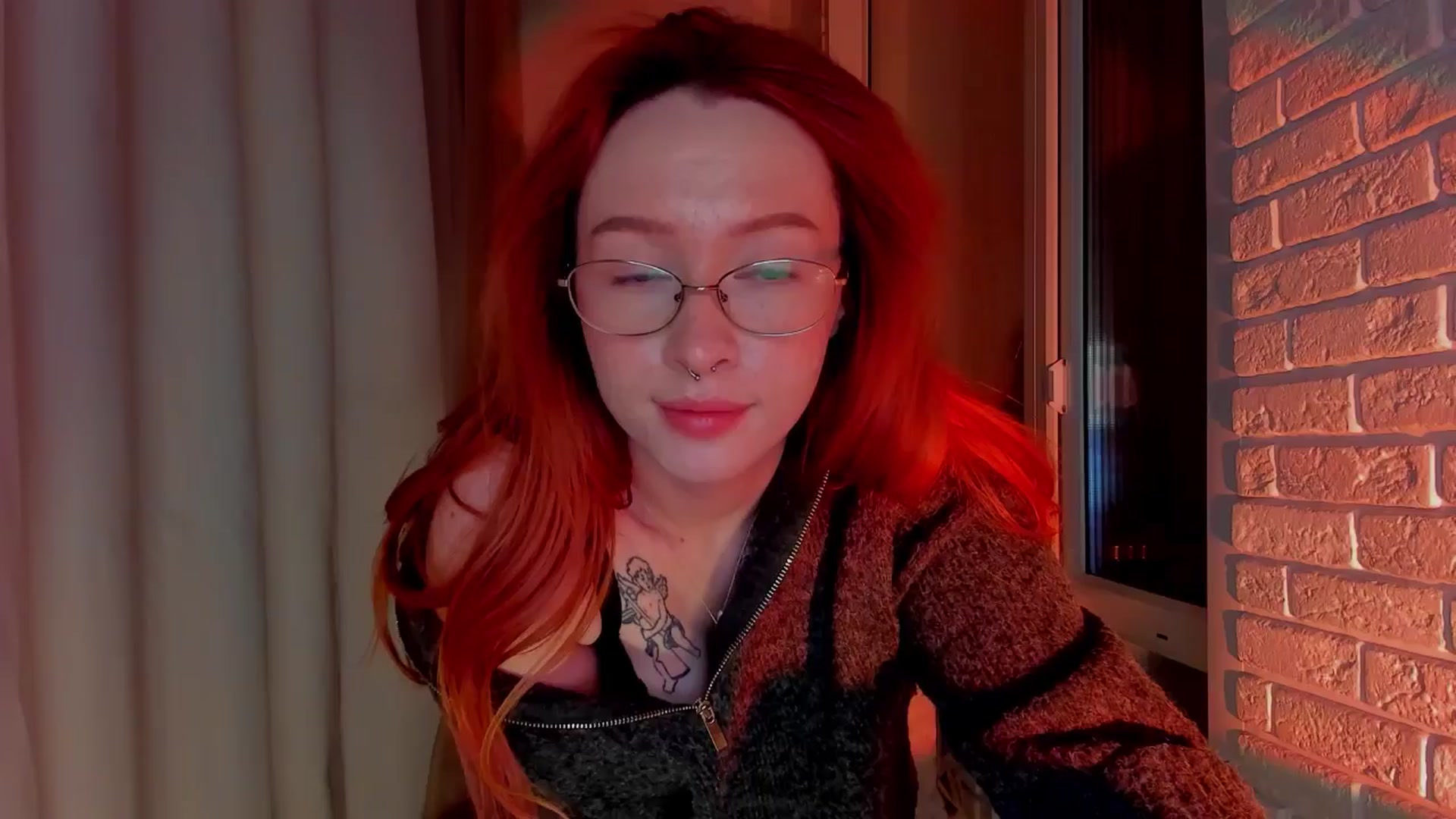Gallery image thumbnail from AlexxDay's myfreecams stream on, 12/08/2024, 18:33 image 7 of 20