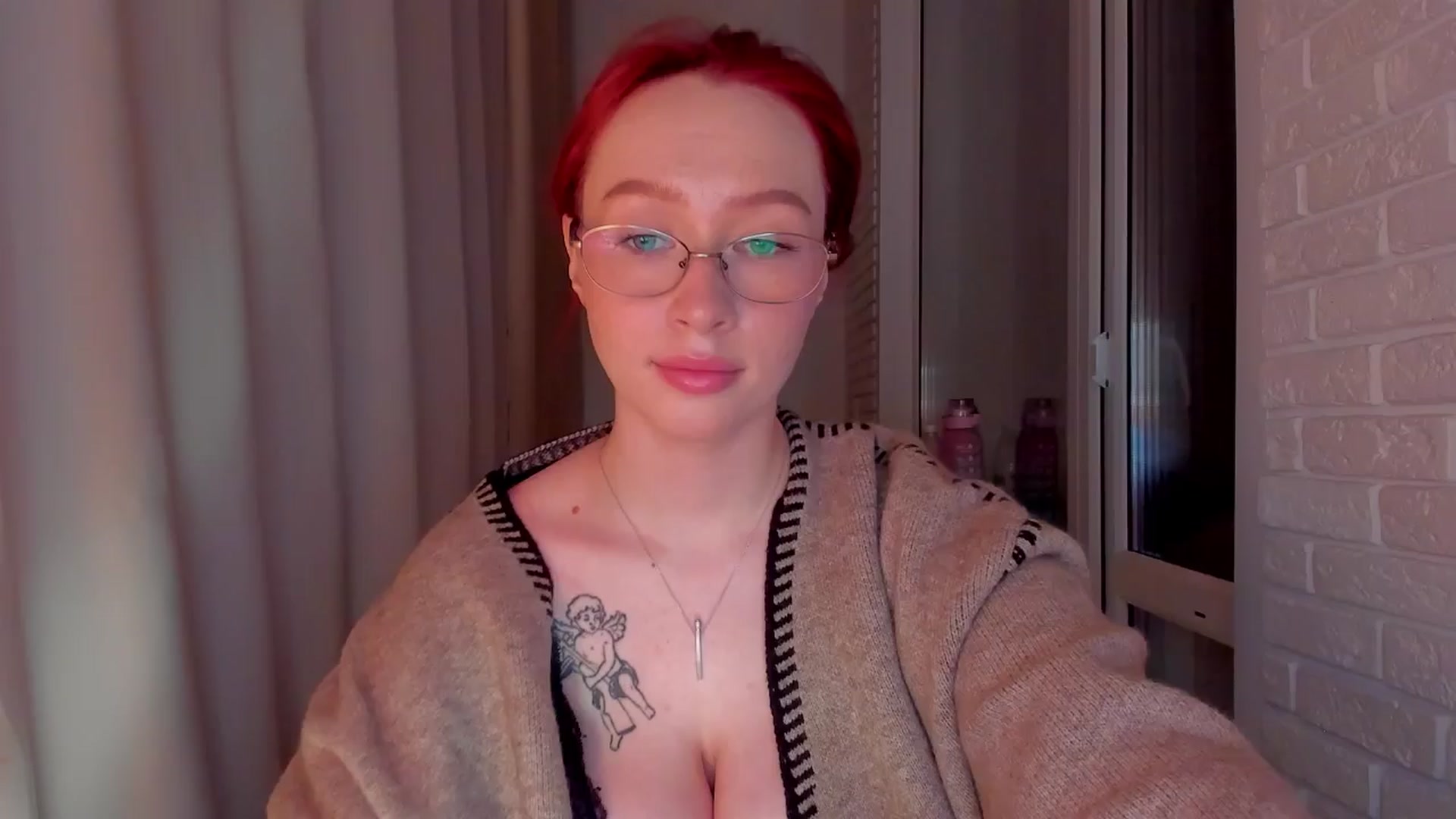 Gallery image thumbnail from AlexxDay's myfreecams stream on, 01/17/2025, 16:49 image 8 of 20