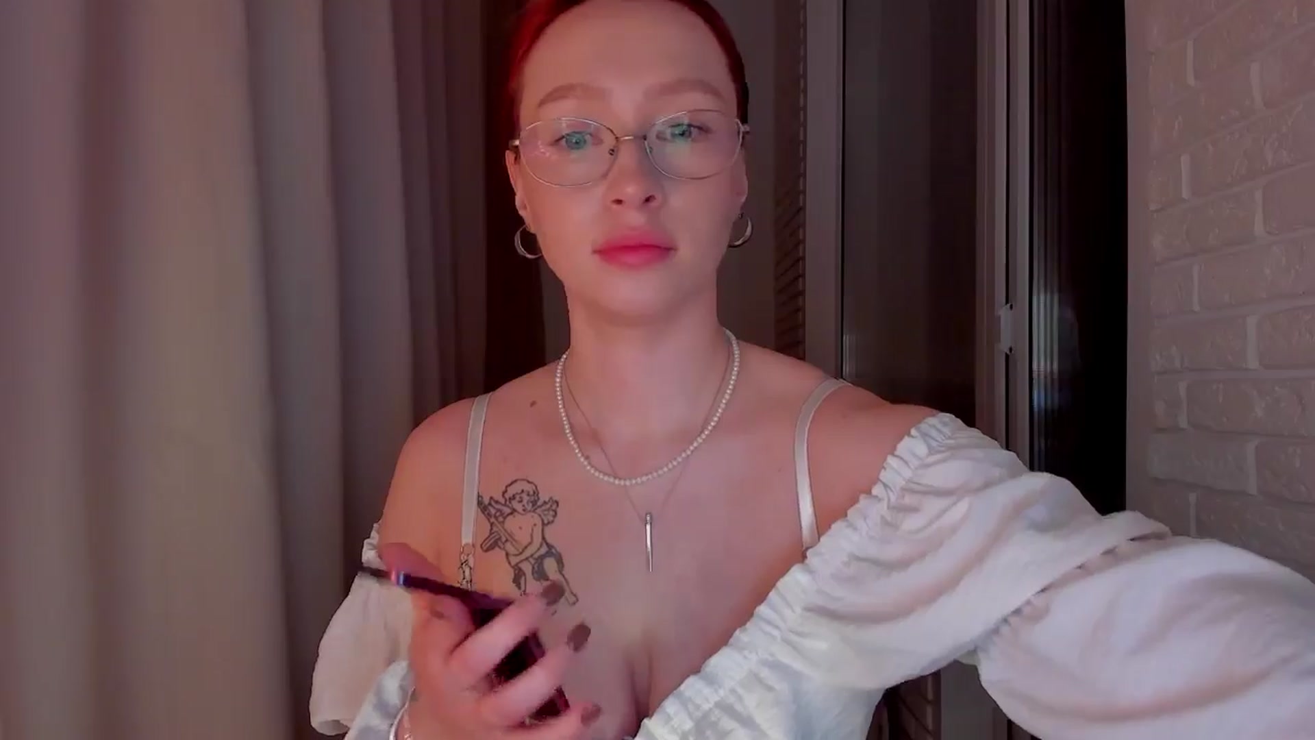 Gallery image thumbnail from AlexxDay's myfreecams stream on, 02/02/2025, 14:06 image 17 of 20