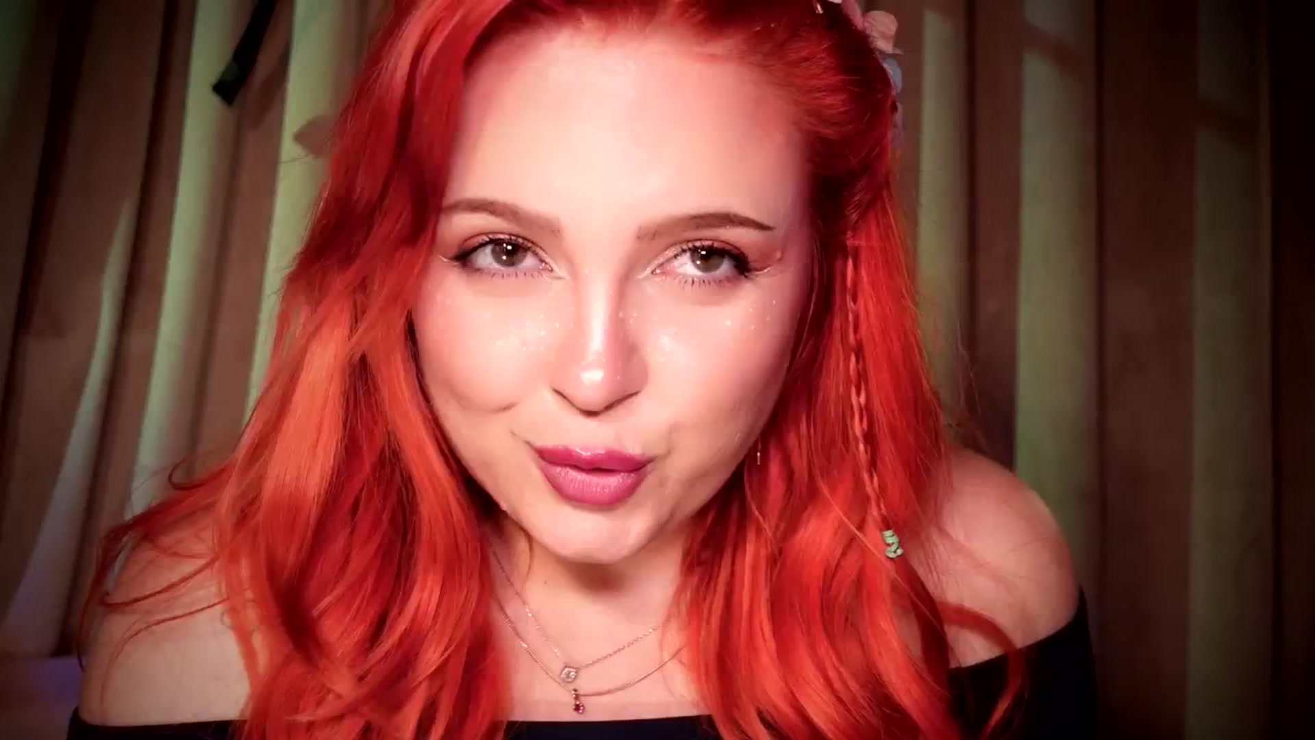 Gallery image thumbnail from AlexxaWild's myfreecams stream on, 10/25/2025, 22:22 image 14 of 20