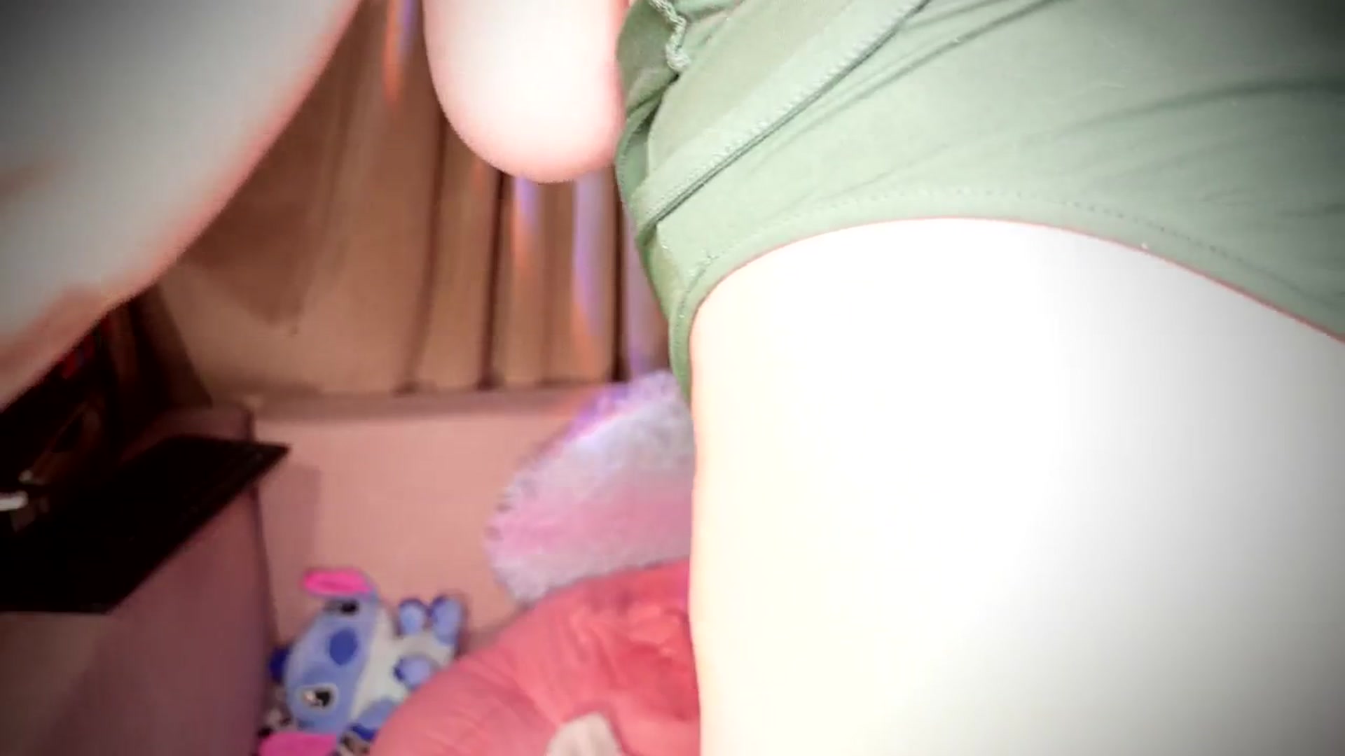 Gallery image thumbnail from AlexxaWild's myfreecams stream on, 11/24/2025, 24:04 image 12 of 20