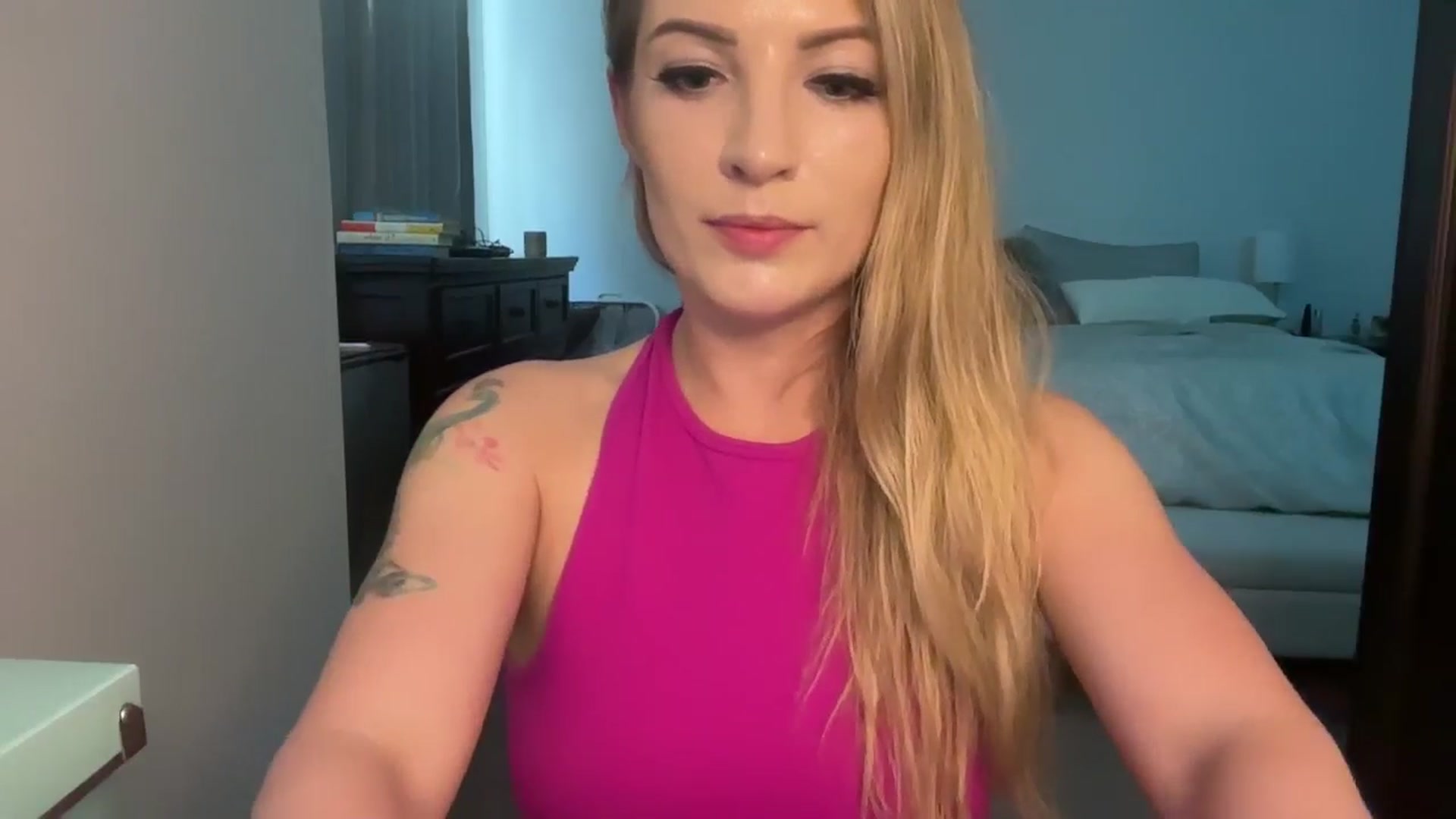 Gallery image thumbnail from Alexxi_Riley's myfreecams stream on, 07/06/2024, 21:28 image 2 of 20