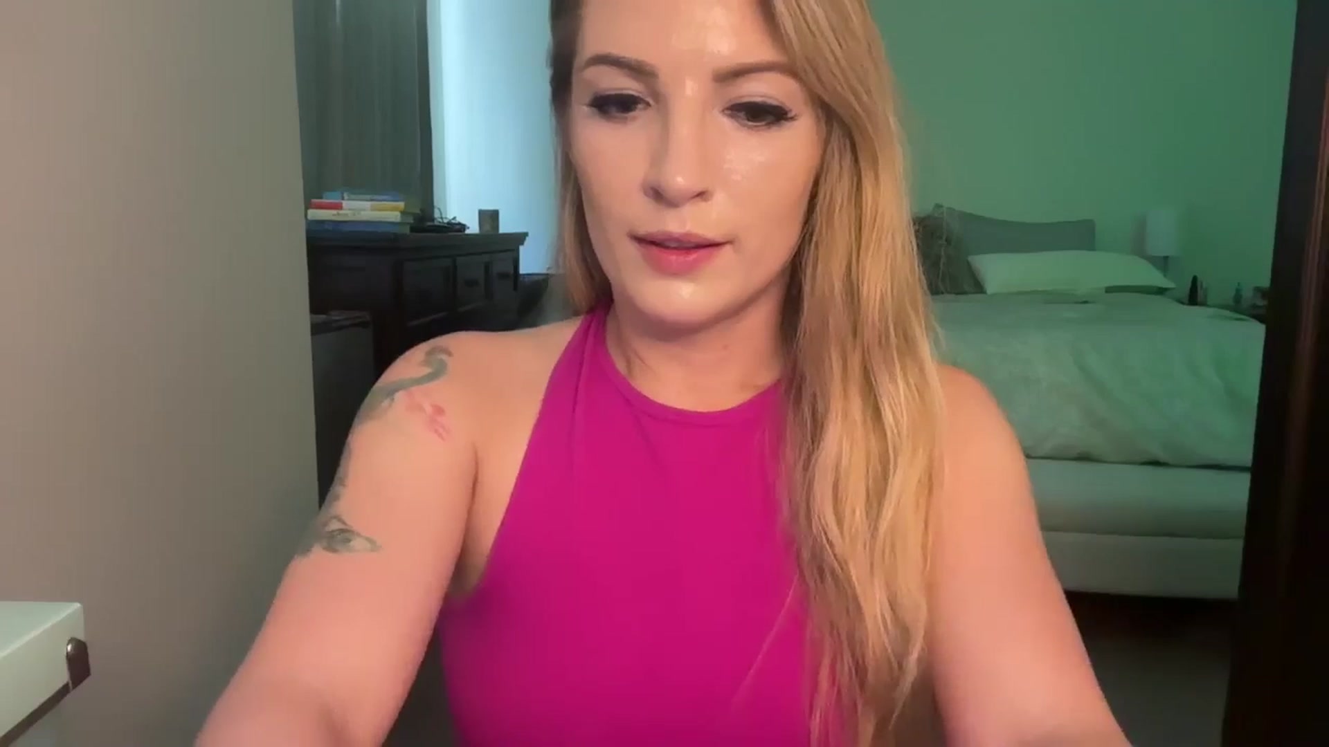 Gallery image thumbnail from Alexxi_Riley's myfreecams stream on, 07/06/2024, 21:55 image 7 of 20