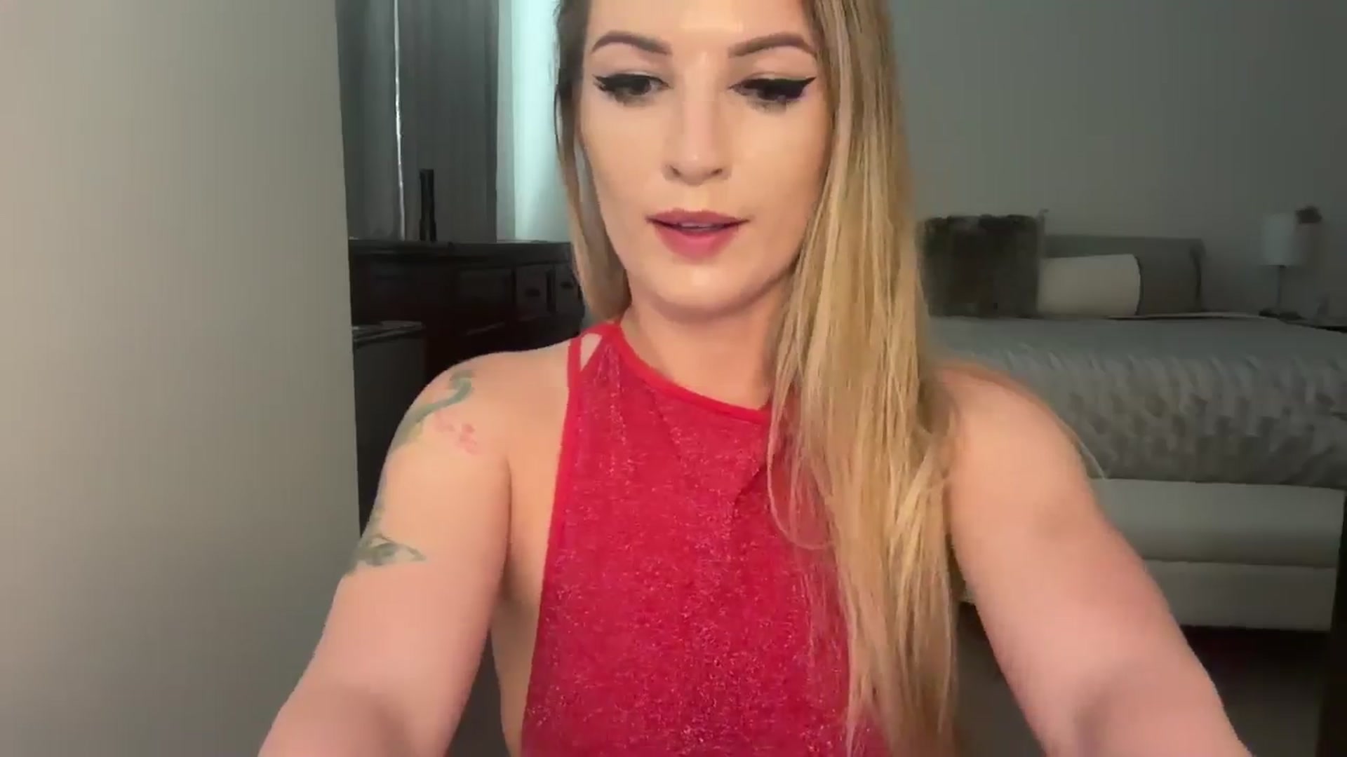 Gallery image thumbnail from Alexxi_Riley's myfreecams stream on, 08/09/2024, 21:45 image 20 of 20
