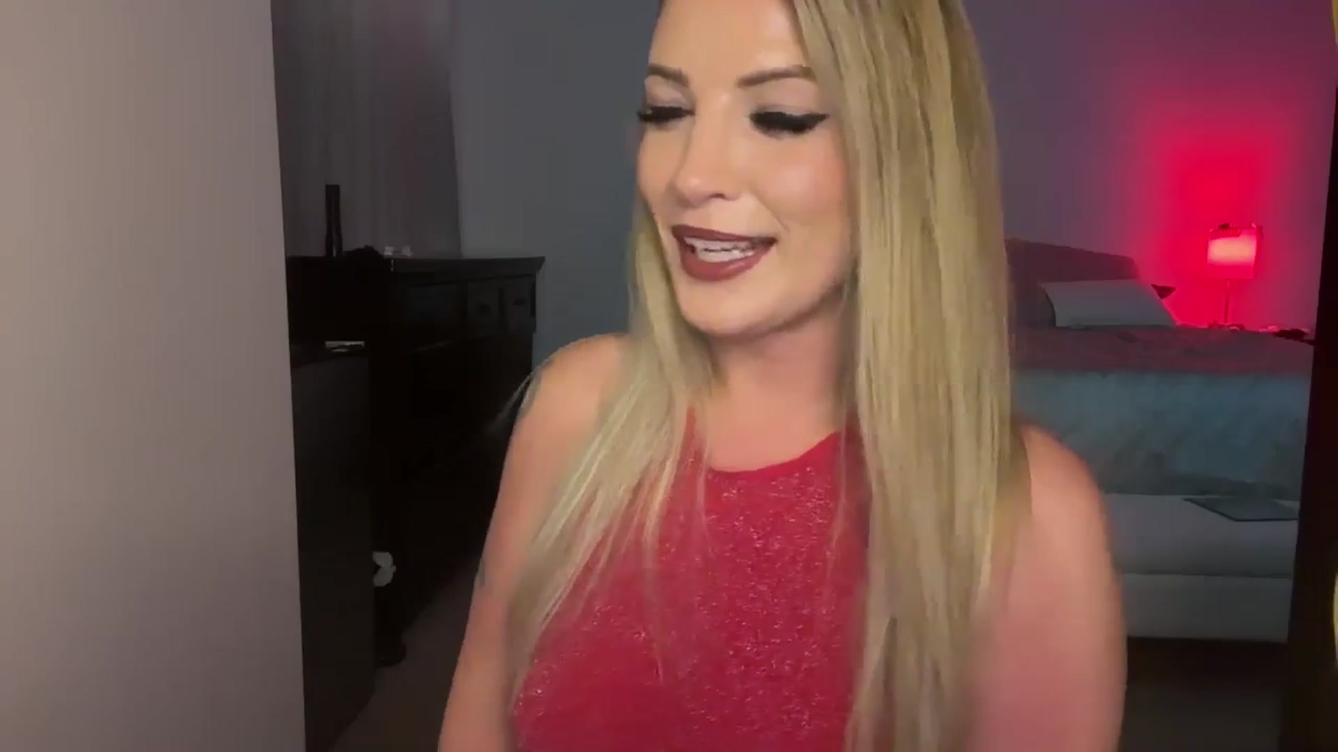 Gallery image thumbnail from Alexxi_Riley's myfreecams stream on, 08/28/2024, 08:14 image 4 of 20