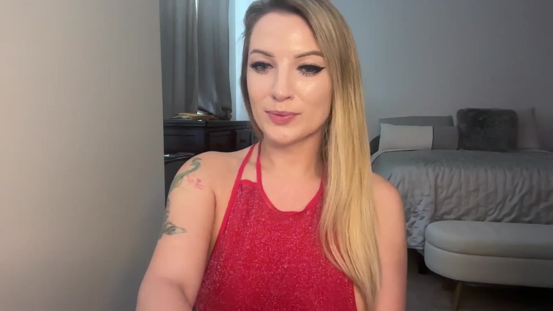 Gallery image thumbnail from Alexxi_Riley's myfreecams stream on, 09/10/2024, 19:40 image 4 of 20