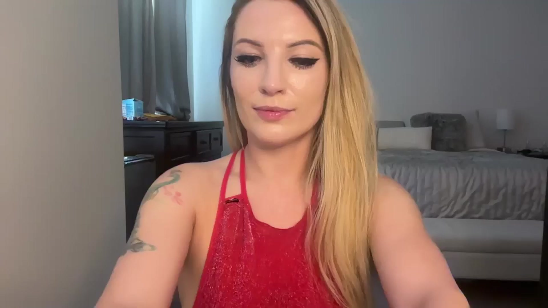Gallery image thumbnail from Alexxi_Riley's myfreecams stream on, 09/10/2024, 20:53 image 17 of 20