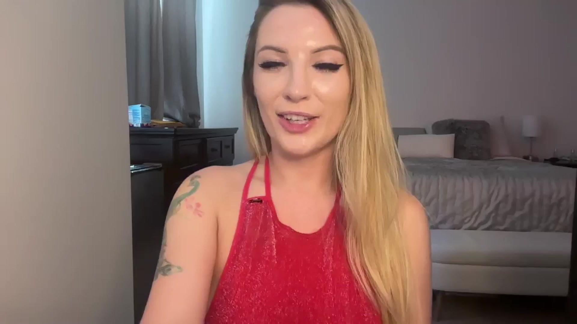 Gallery image thumbnail from Alexxi_Riley's myfreecams stream on, 09/10/2024, 20:53 image 14 of 20