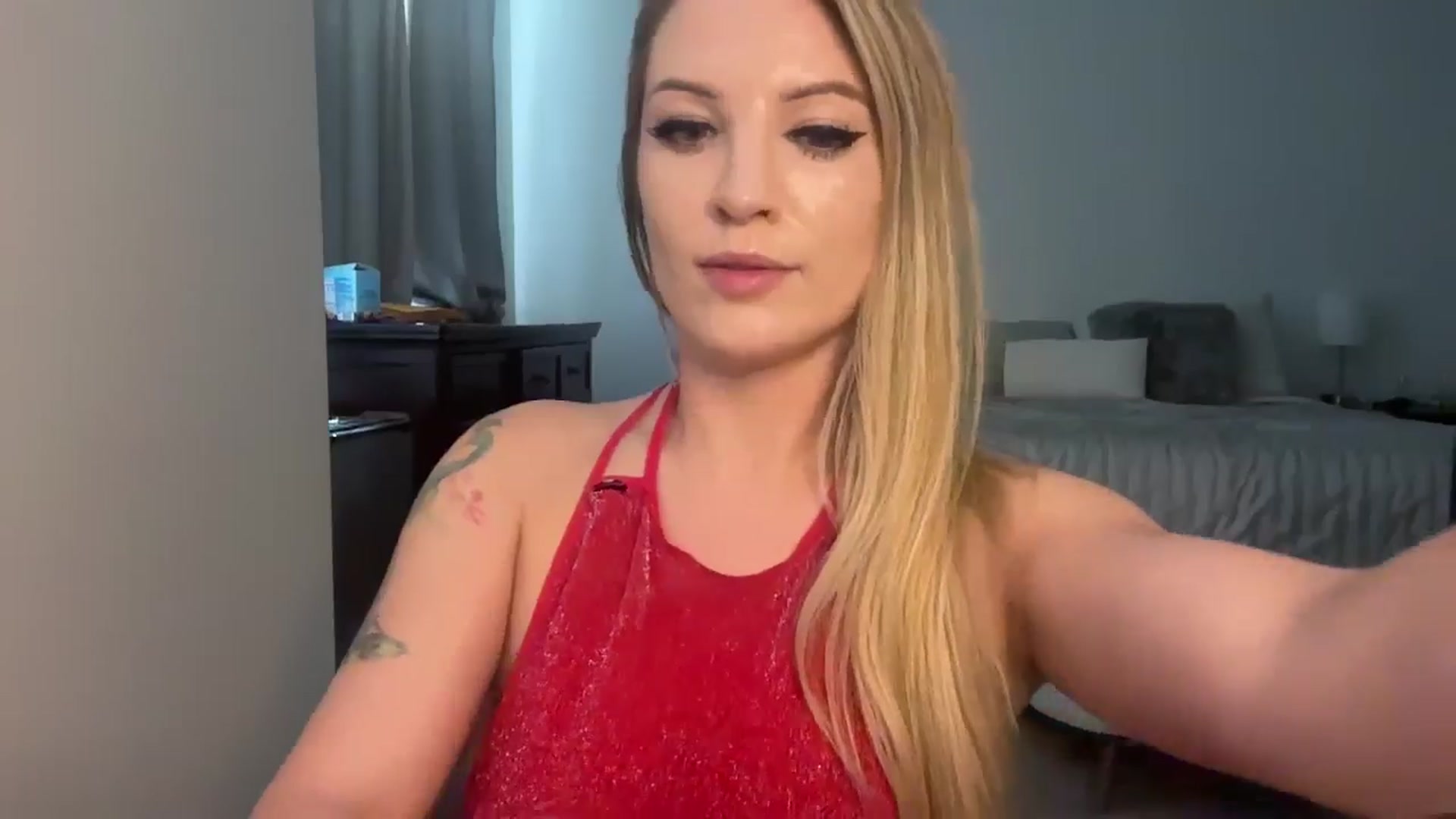 Gallery image thumbnail from Alexxi_Riley's myfreecams stream on, 09/10/2024, 20:53 image 9 of 20