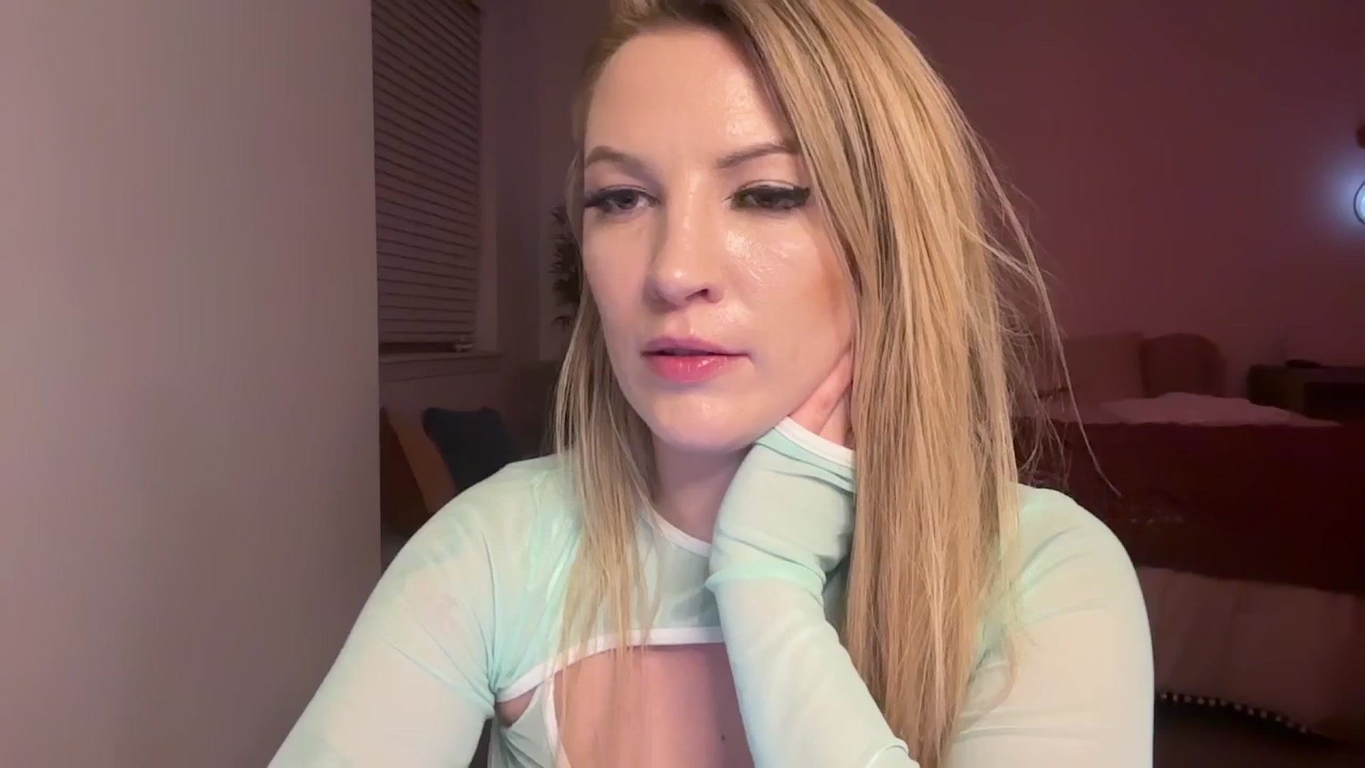 Gallery image thumbnail from Alexxi_Riley's myfreecams stream on, 03/26/2025, 04:23 image 20 of 20
