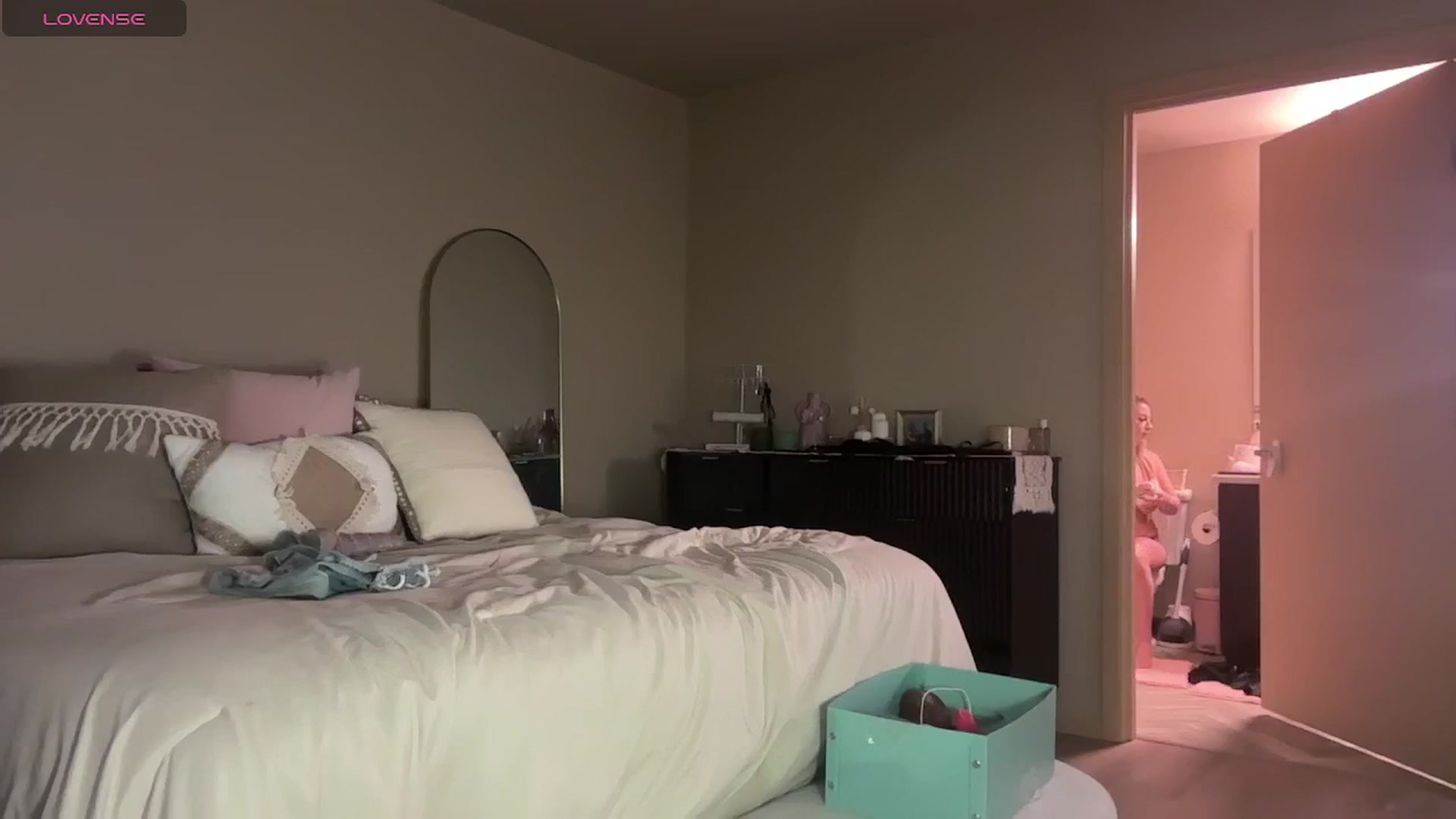 Gallery image thumbnail from Alexxi_Riley's myfreecams stream on, 02/23/2026, 21:31 image 19 of 20