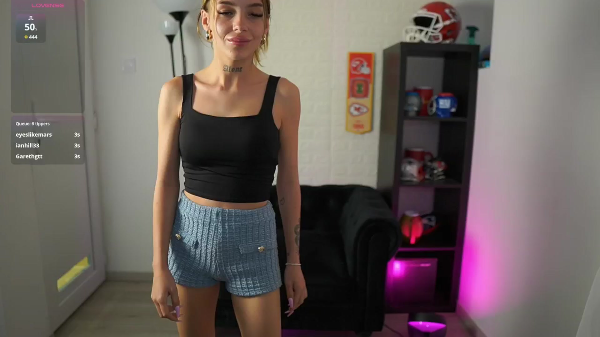 Gallery image thumbnail from Alexxisky's myfreecams stream on, 08/05/2025, 18:22 image 16 of 20