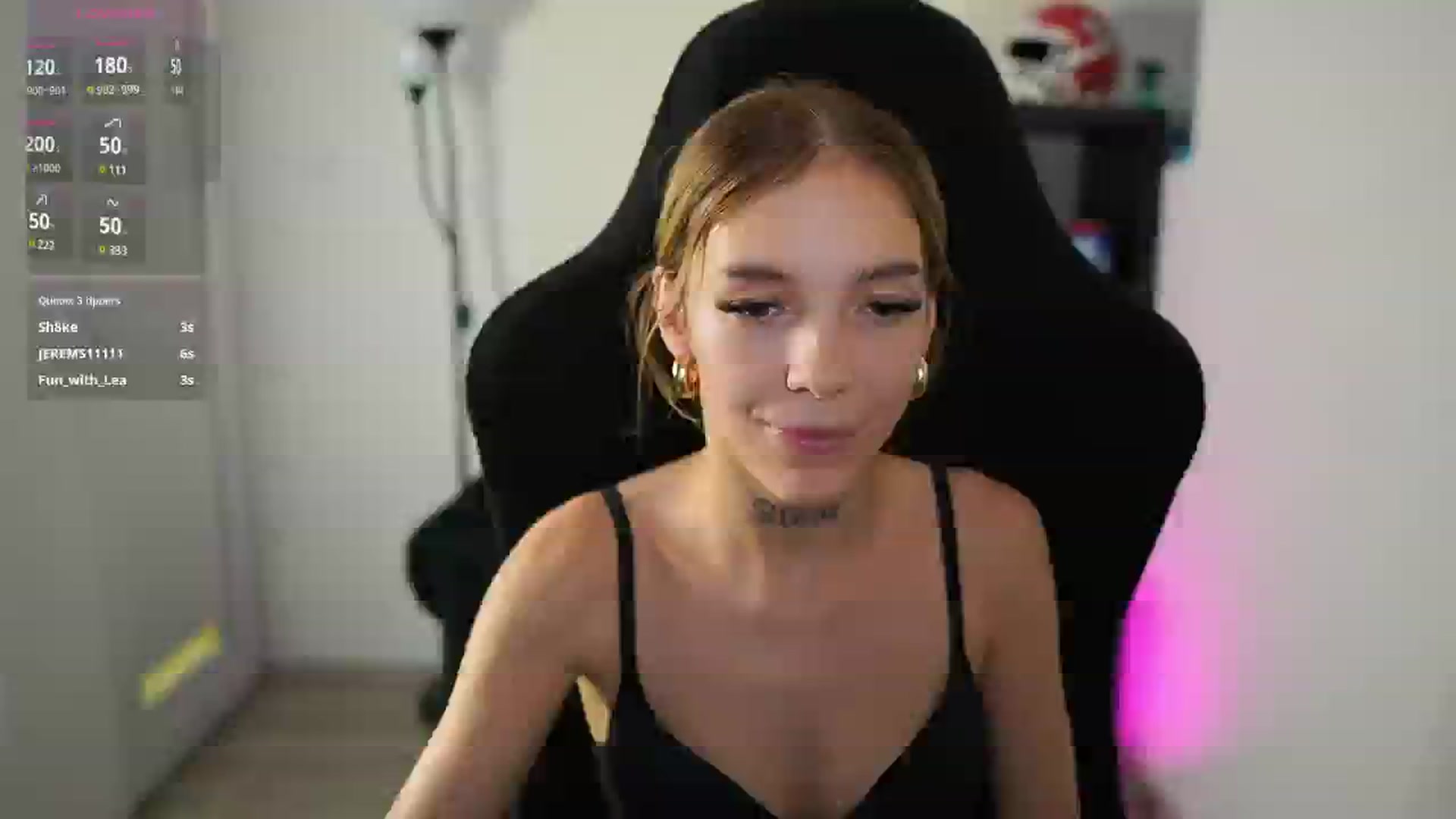 Gallery image thumbnail from Alexxisky's myfreecams stream on, 08/05/2025, 18:22 image 4 of 20