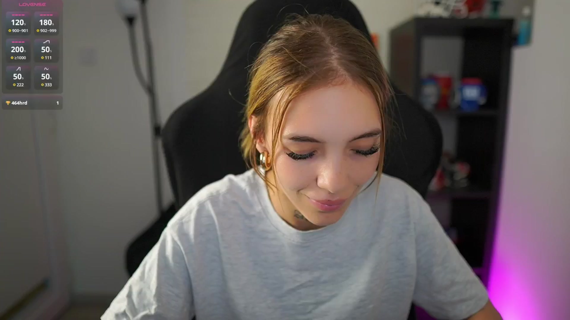 Gallery image thumbnail from Alexxisky's myfreecams stream on, 08/10/2025, 15:01 image 8 of 20