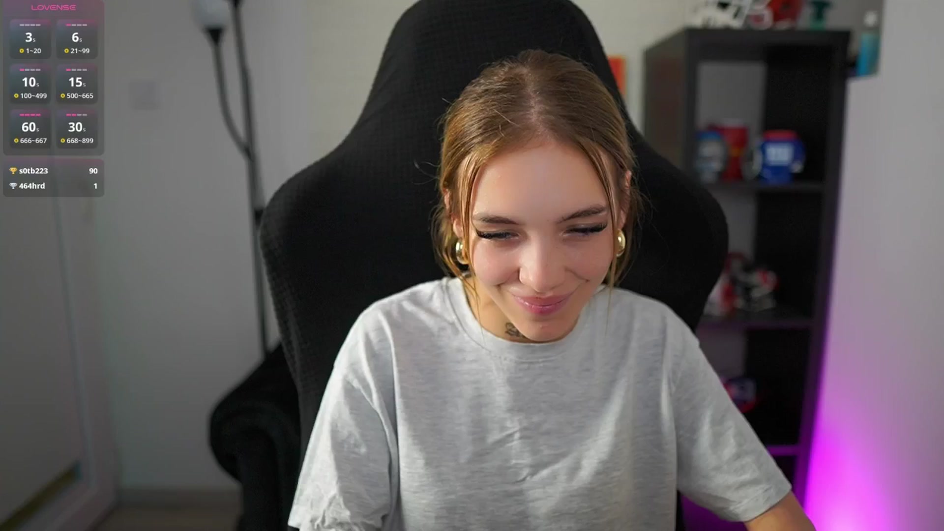 Gallery image thumbnail from Alexxisky's myfreecams stream on, 08/10/2025, 15:01 image 17 of 20