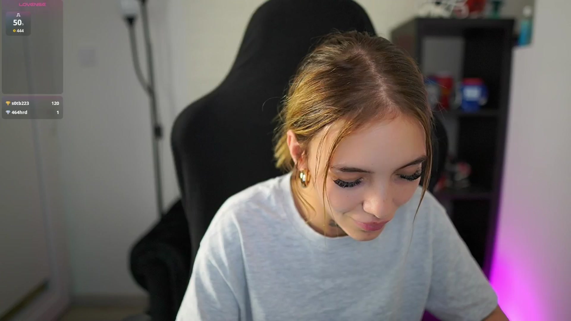 Gallery image thumbnail from Alexxisky's myfreecams stream on, 08/10/2025, 17:59 image 16 of 20