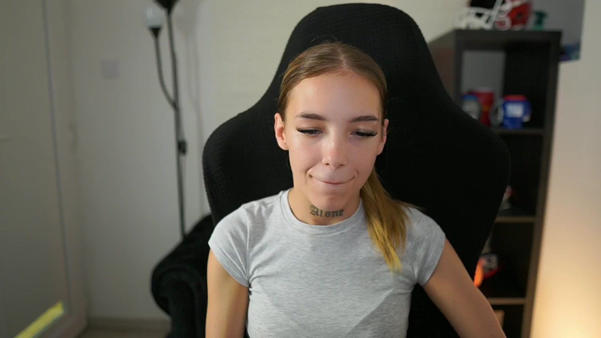 Gallery image thumbnail from Alexxisky's myfreecams stream on, 08/13/2025, 15:06 image 3 of 20