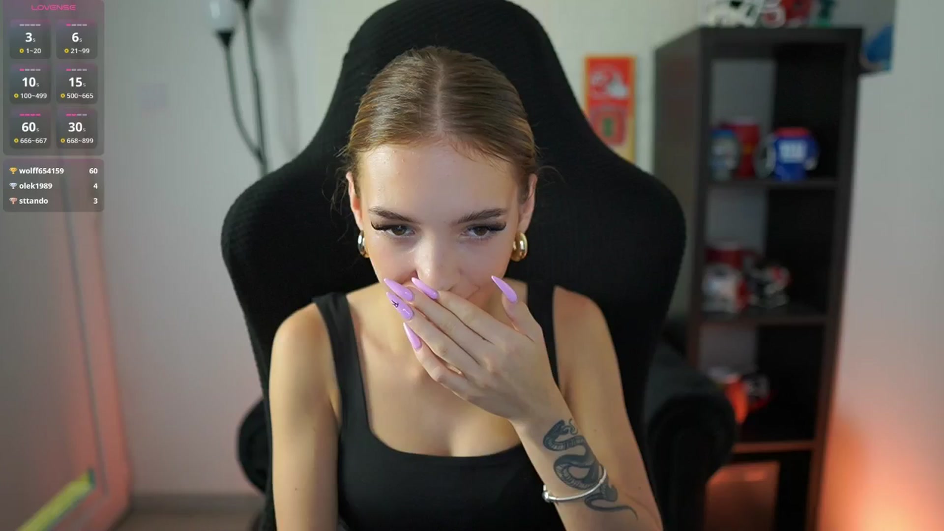 Gallery image thumbnail from Alexxisky's myfreecams stream on, 08/15/2025, 09:39 image 9 of 20