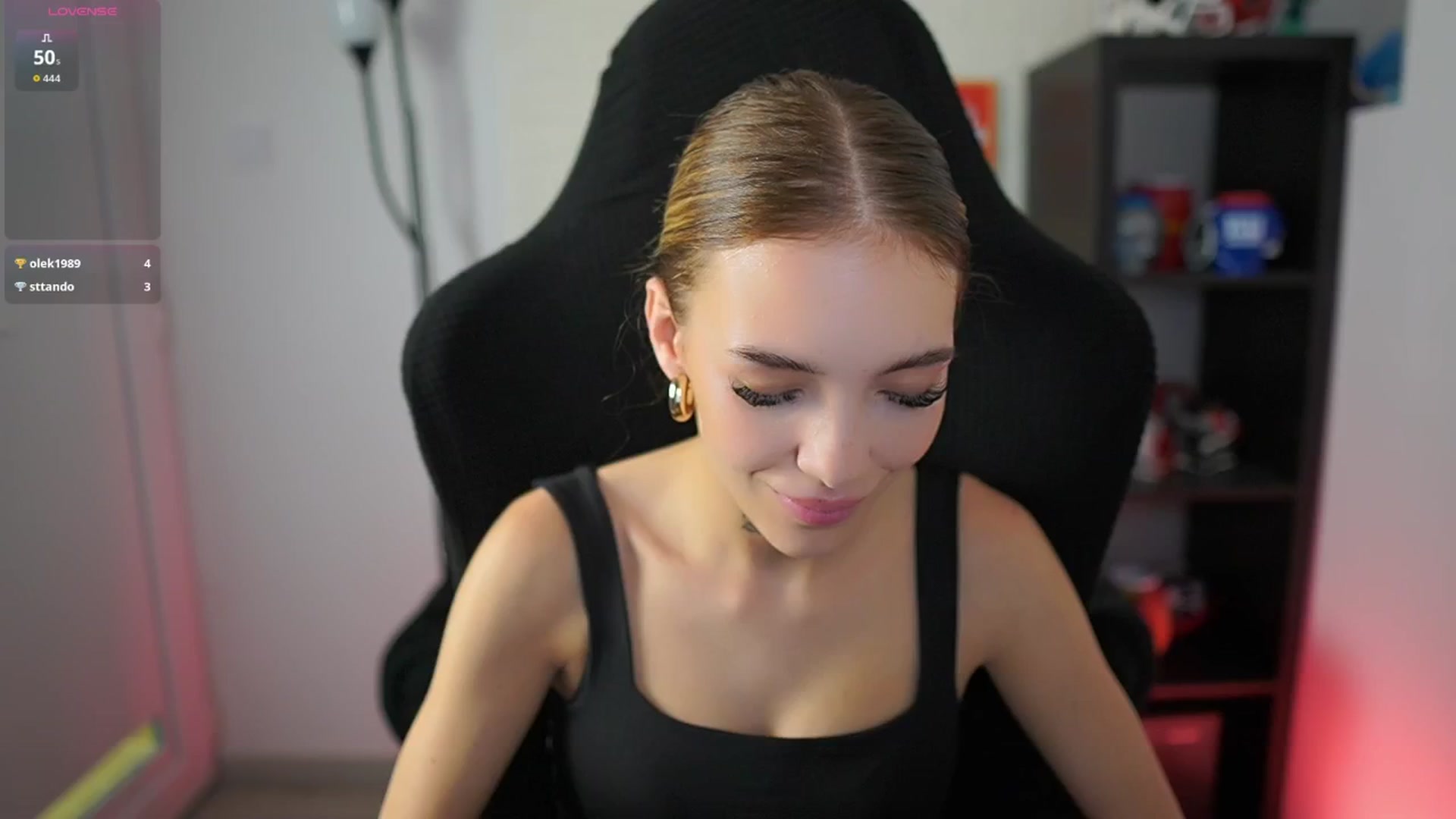 Gallery image thumbnail from Alexxisky's myfreecams stream on, 08/15/2025, 09:39 image 4 of 20