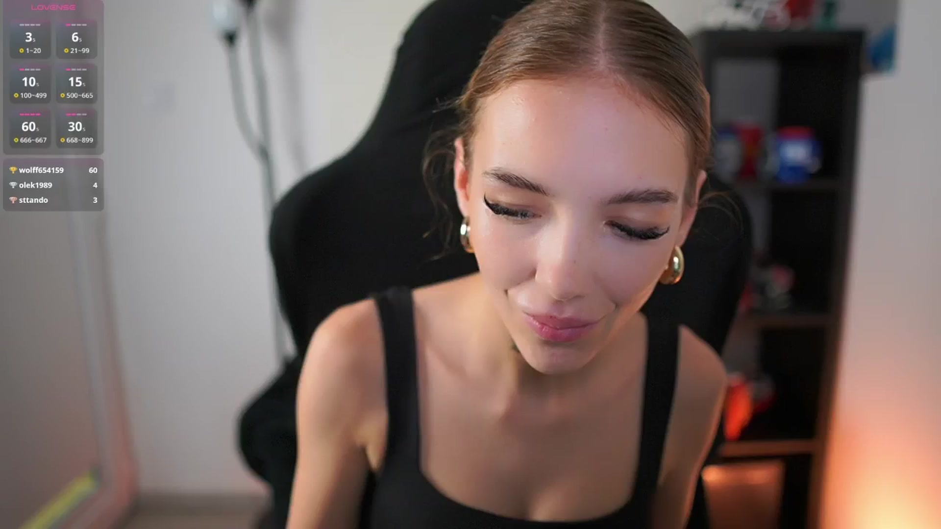 Gallery image thumbnail from Alexxisky's myfreecams stream on, 08/15/2025, 12:03 image 1 of 20