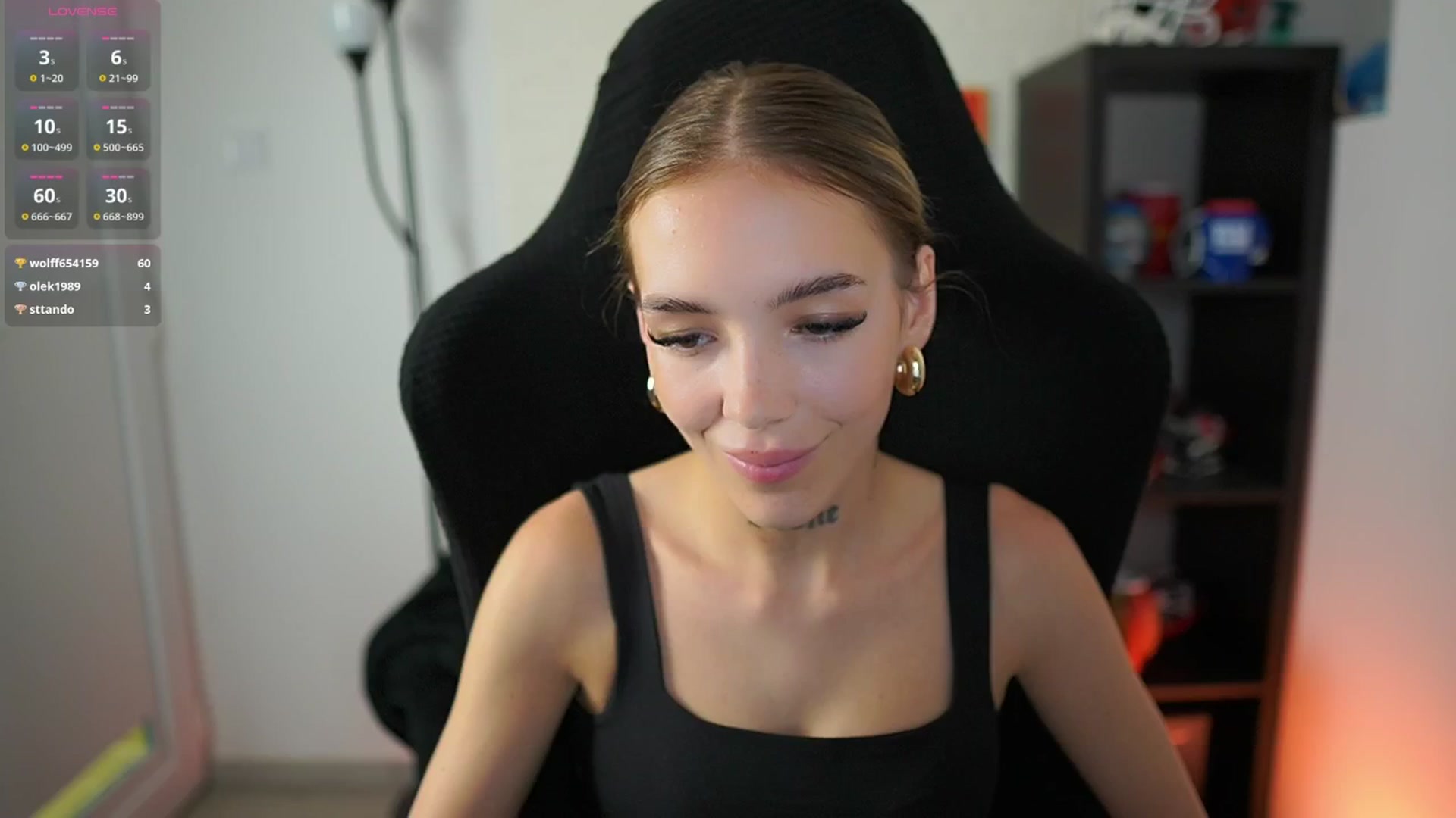 Gallery image thumbnail from Alexxisky's myfreecams stream on, 08/15/2025, 12:03 image 6 of 20