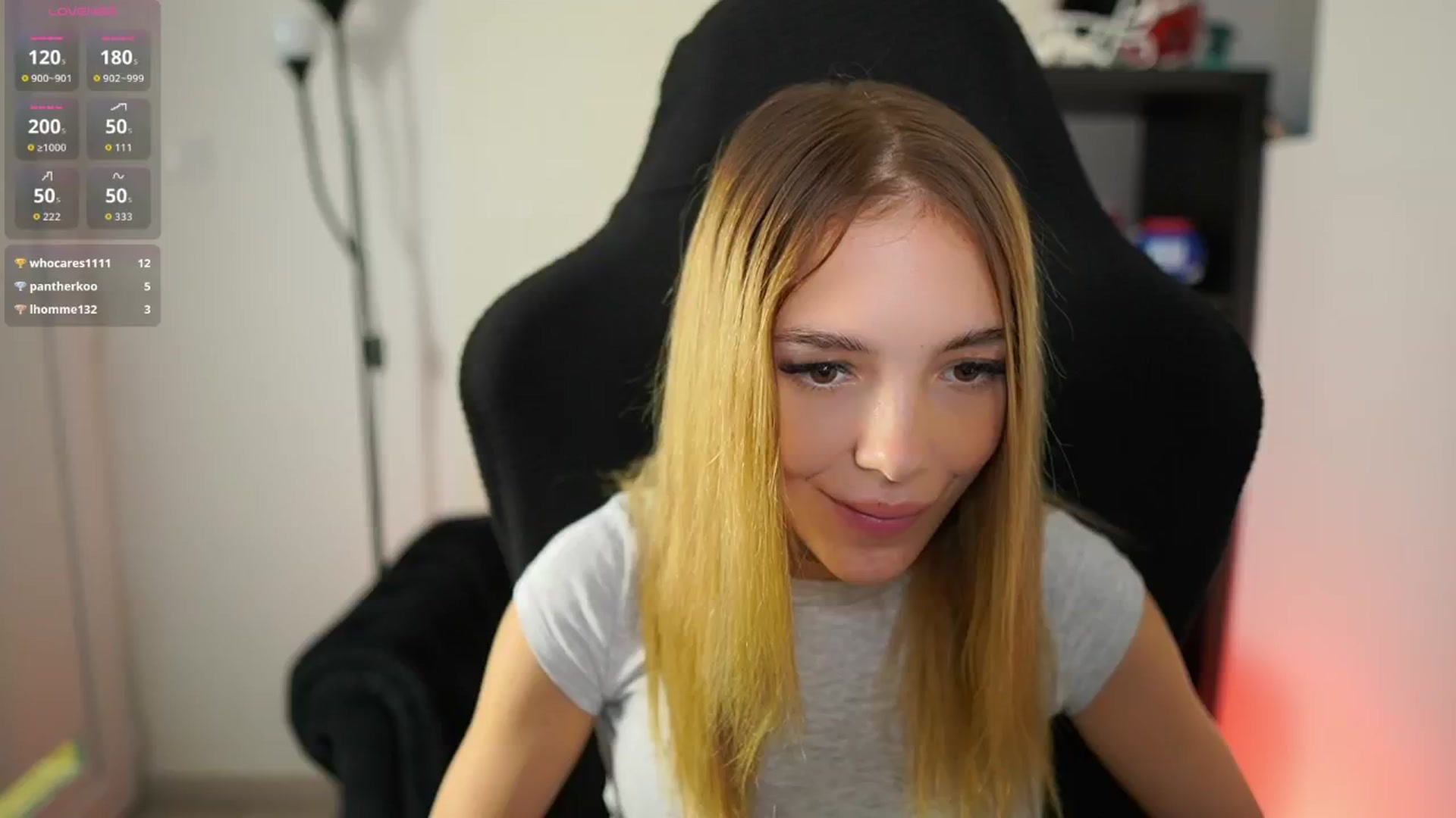 Gallery image thumbnail from Alexxisky's myfreecams stream on, 08/18/2025, 14:58 image 3 of 20
