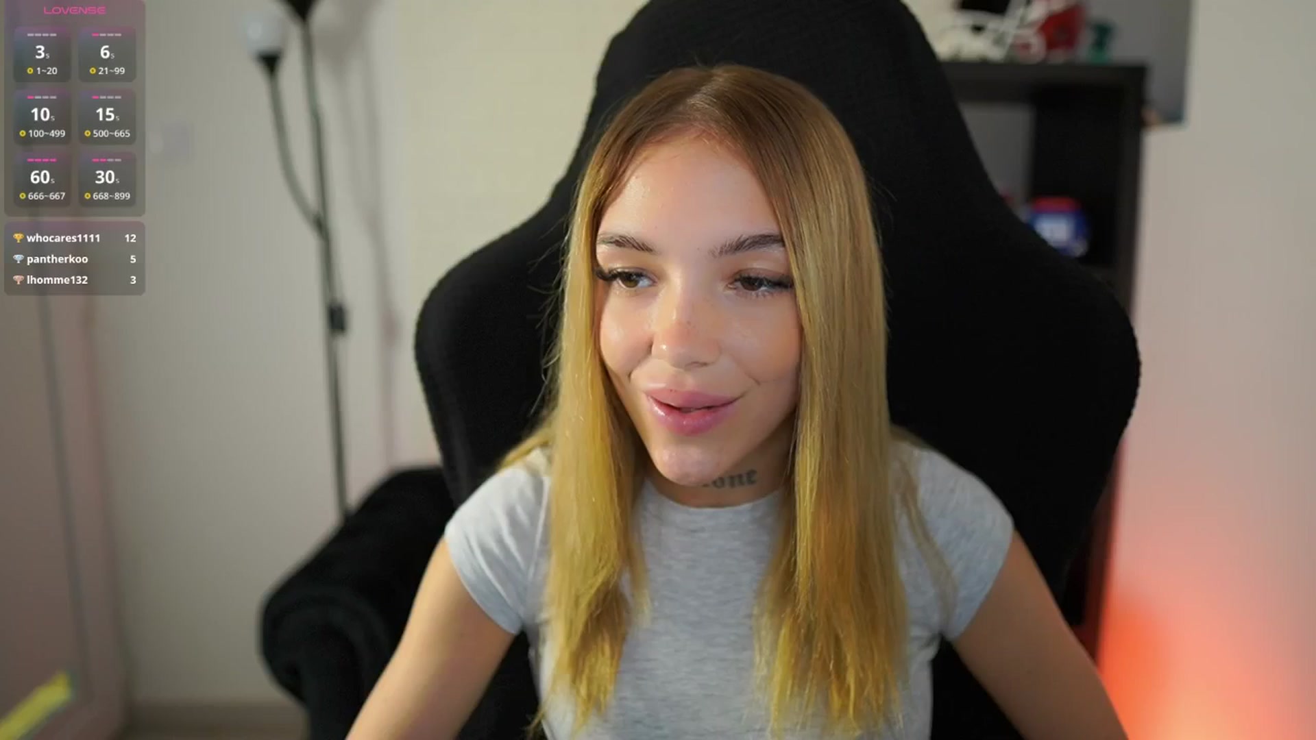 Gallery image thumbnail from Alexxisky's myfreecams stream on, 08/18/2025, 14:58 image 2 of 20