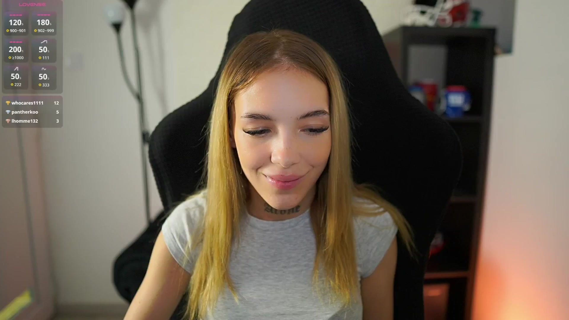 Gallery image thumbnail from Alexxisky's myfreecams stream on, 08/18/2025, 14:58 image 11 of 20