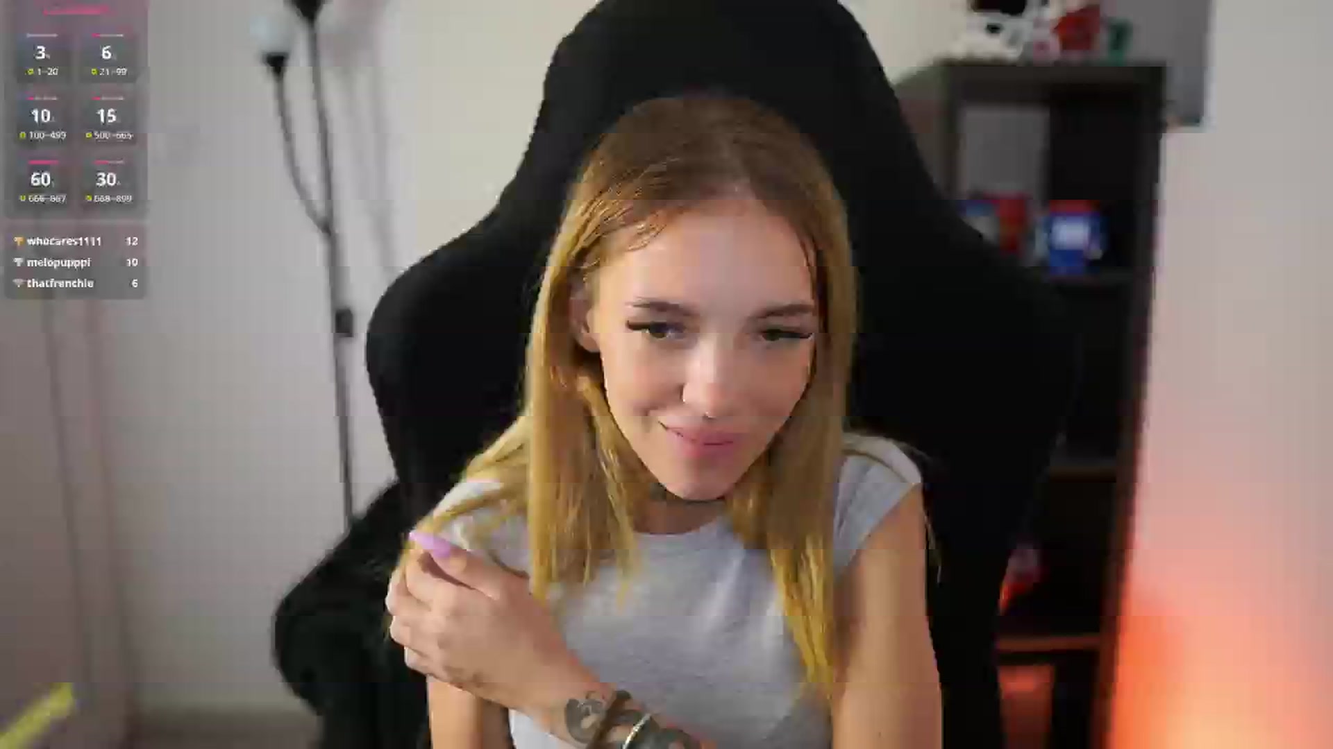 Gallery image thumbnail from Alexxisky's myfreecams stream on, 08/18/2025, 17:03 image 12 of 20