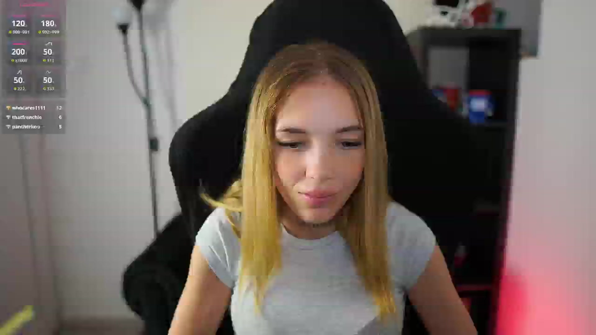Gallery image thumbnail from Alexxisky's myfreecams stream on, 08/18/2025, 17:03 image 10 of 20