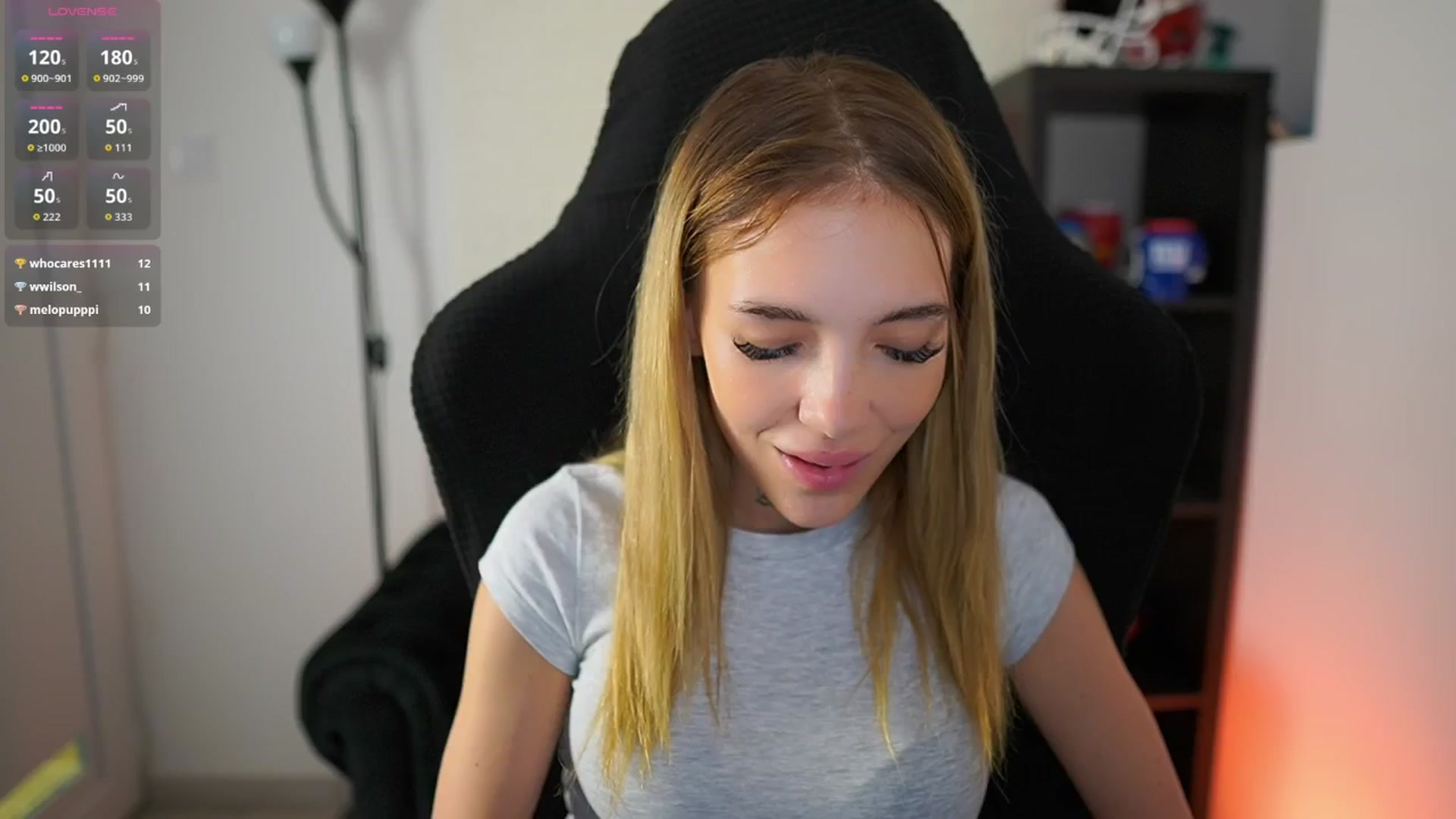 Gallery image thumbnail from Alexxisky's myfreecams stream on, 08/18/2025, 17:03 image 15 of 20