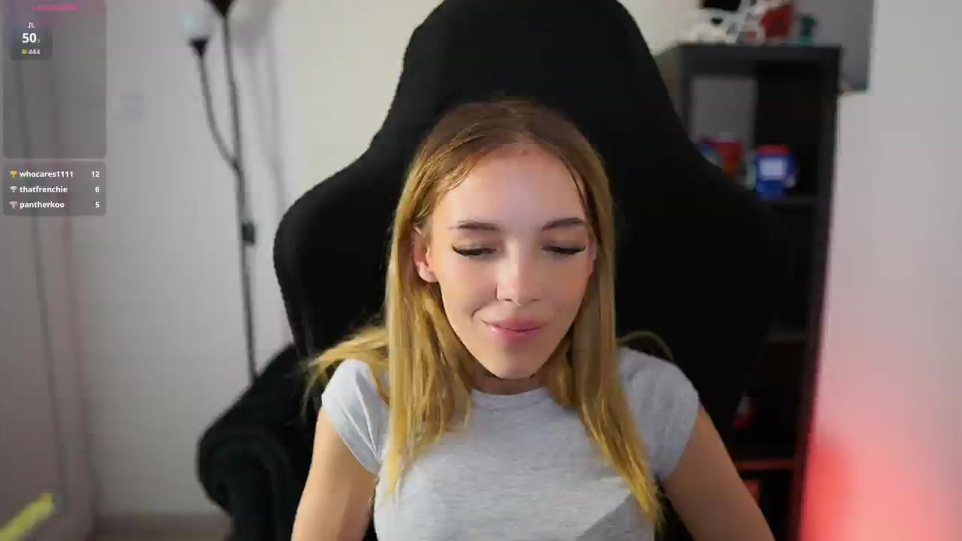 Gallery image thumbnail from Alexxisky's myfreecams stream on, 08/18/2025, 17:03 image 11 of 20