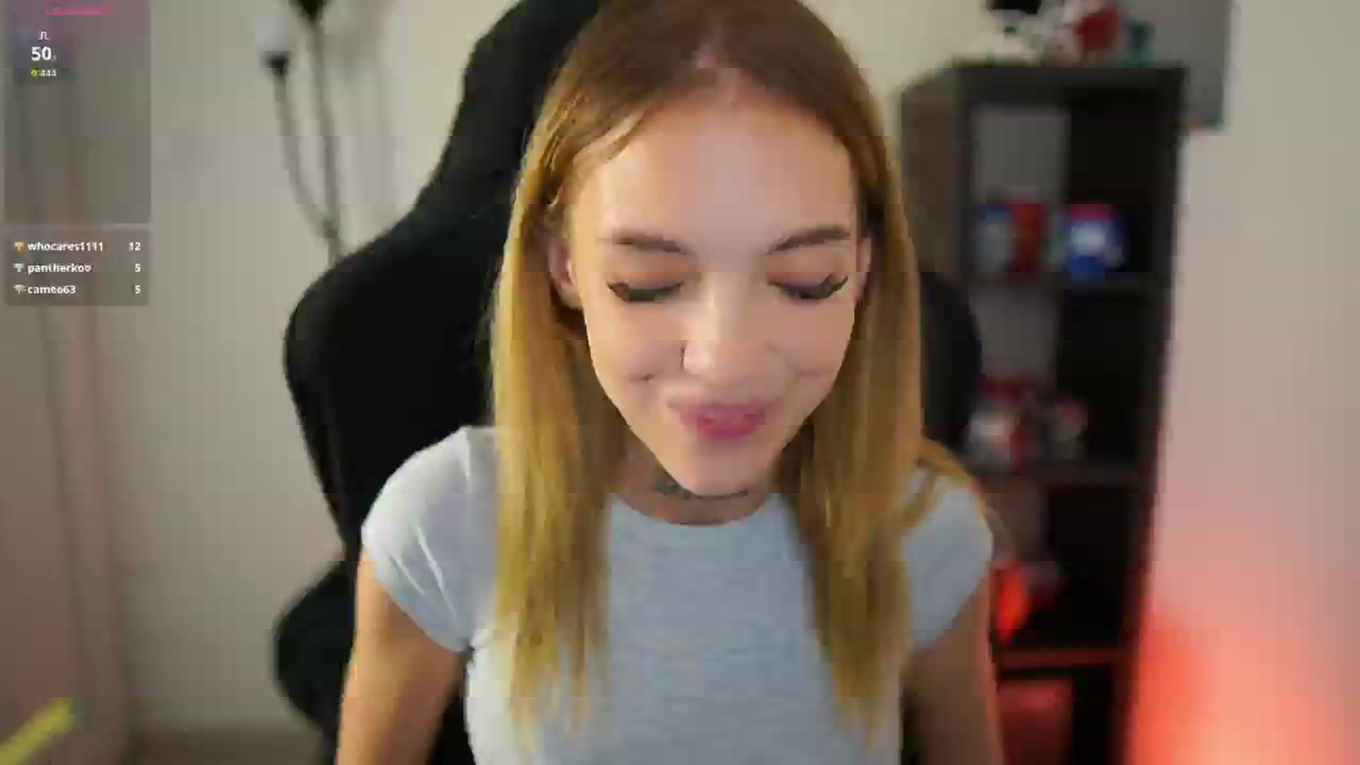 Gallery image thumbnail from Alexxisky's myfreecams stream on, 08/18/2025, 17:03 image 4 of 20