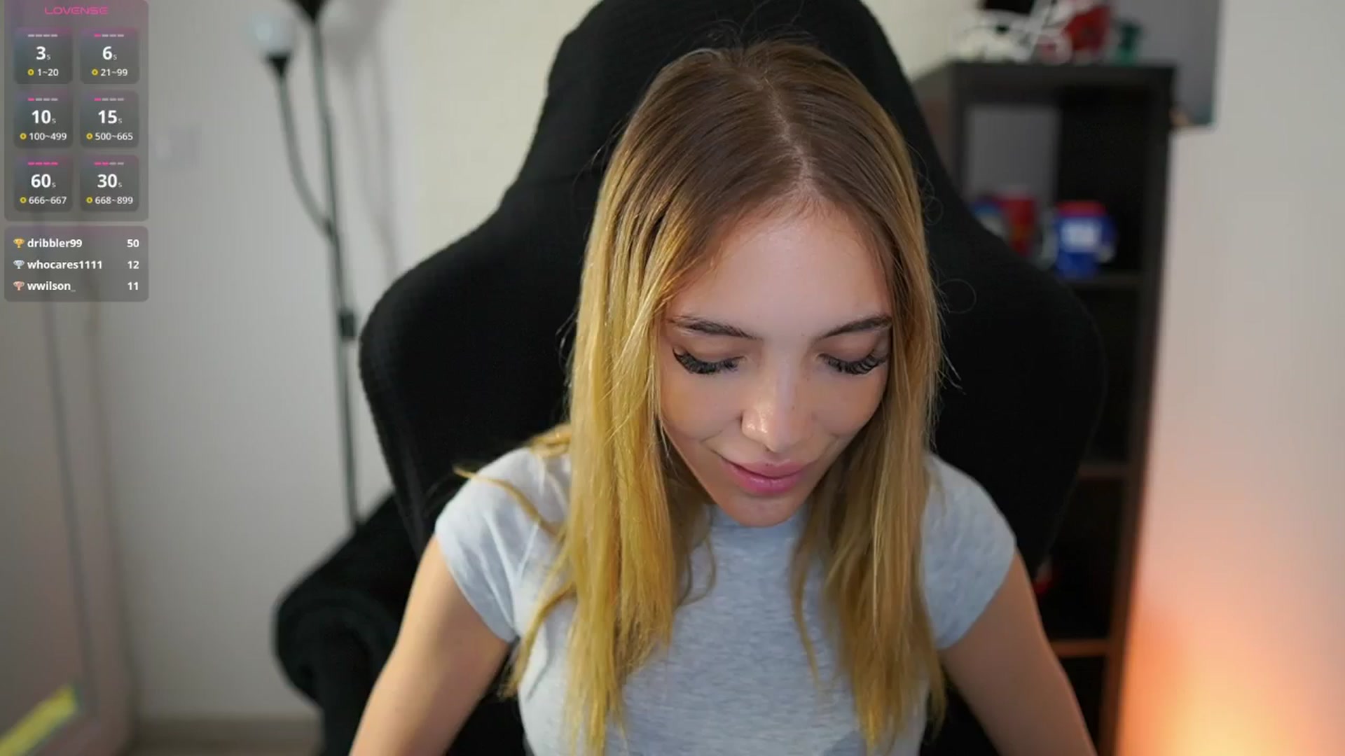 Gallery image thumbnail from Alexxisky's myfreecams stream on, 08/18/2025, 17:47 image 10 of 20