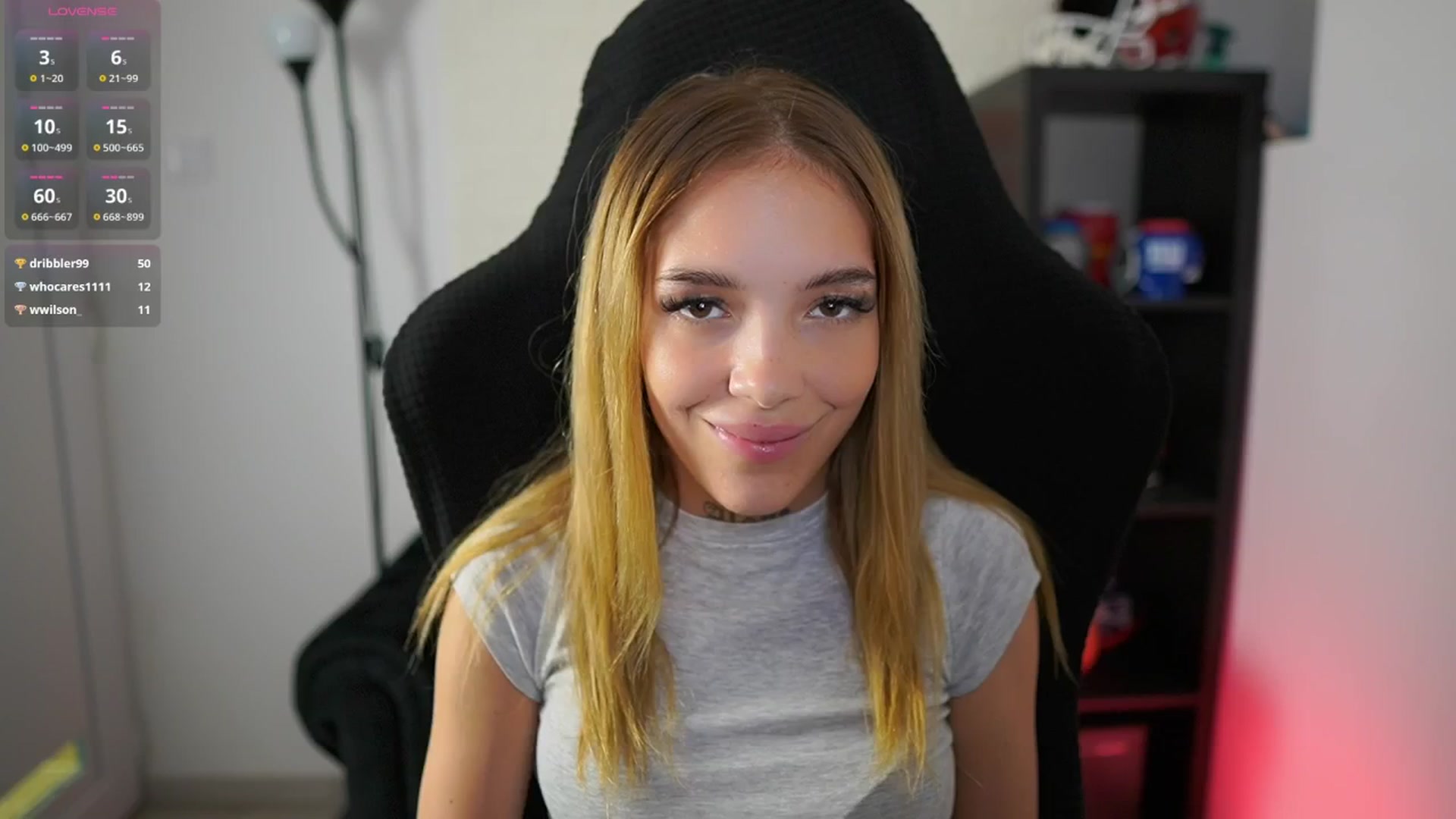 Gallery image thumbnail from Alexxisky's myfreecams stream on, 08/18/2025, 17:47 image 18 of 20