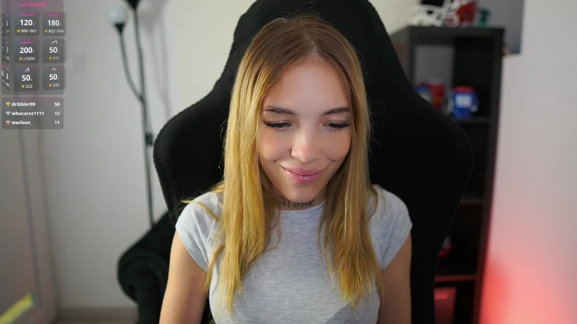 Gallery image thumbnail from Alexxisky's myfreecams stream on, 08/18/2025, 17:47 image 9 of 20