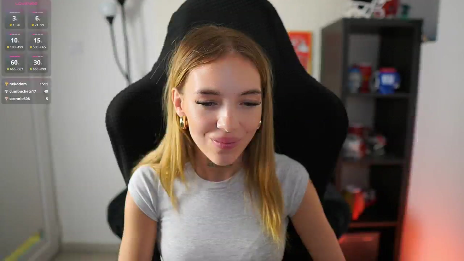 Gallery image thumbnail from Alexxisky's myfreecams stream on, 08/19/2025, 18:04 image 12 of 20