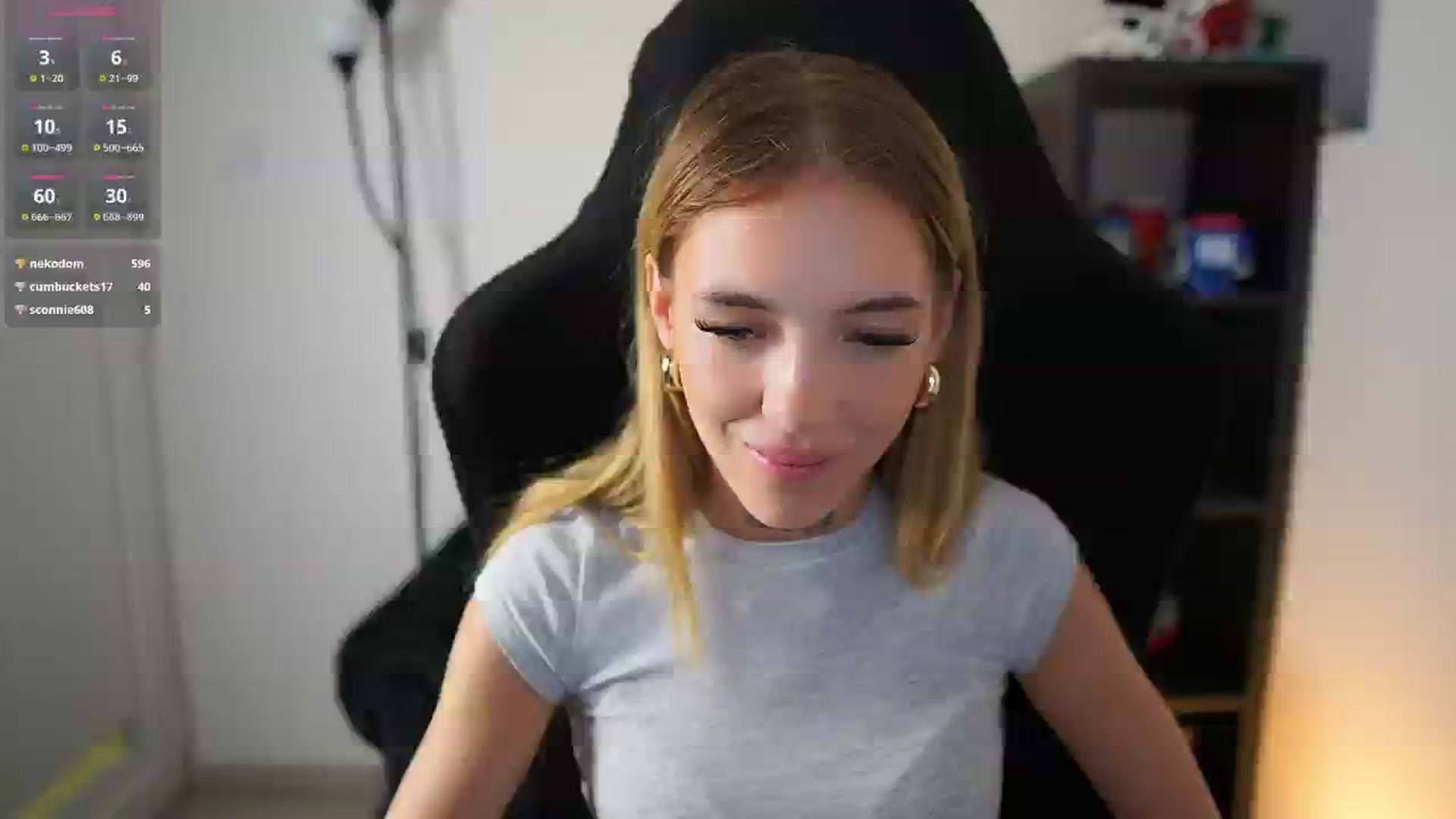 Gallery image thumbnail from Alexxisky's myfreecams stream on, 08/19/2025, 18:04 image 2 of 20