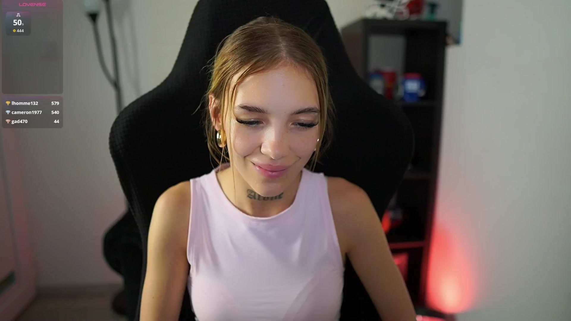 Gallery image thumbnail from Alexxisky's myfreecams stream on, 08/20/2025, 13:03 image 15 of 20