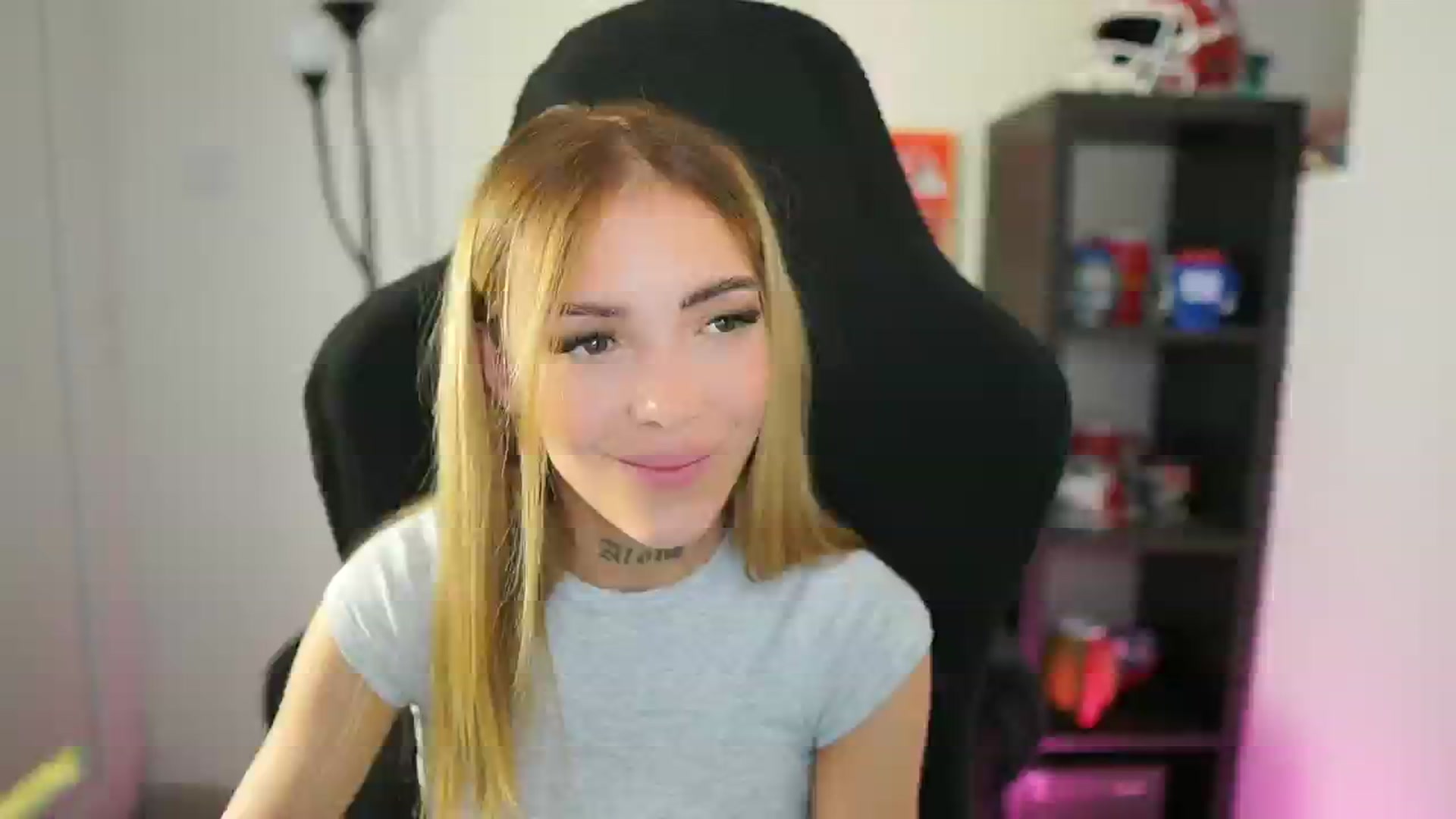 Gallery image thumbnail from Alexxisky's myfreecams stream on, 08/28/2025, 18:13 image 8 of 20