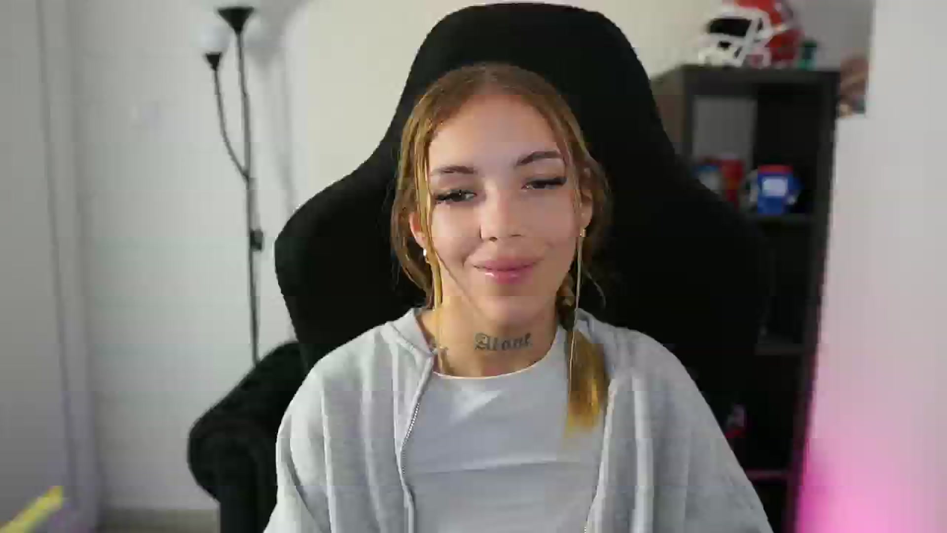 Gallery image thumbnail from Alexxisky's myfreecams stream on, 09/02/2025, 12:02 image 12 of 20