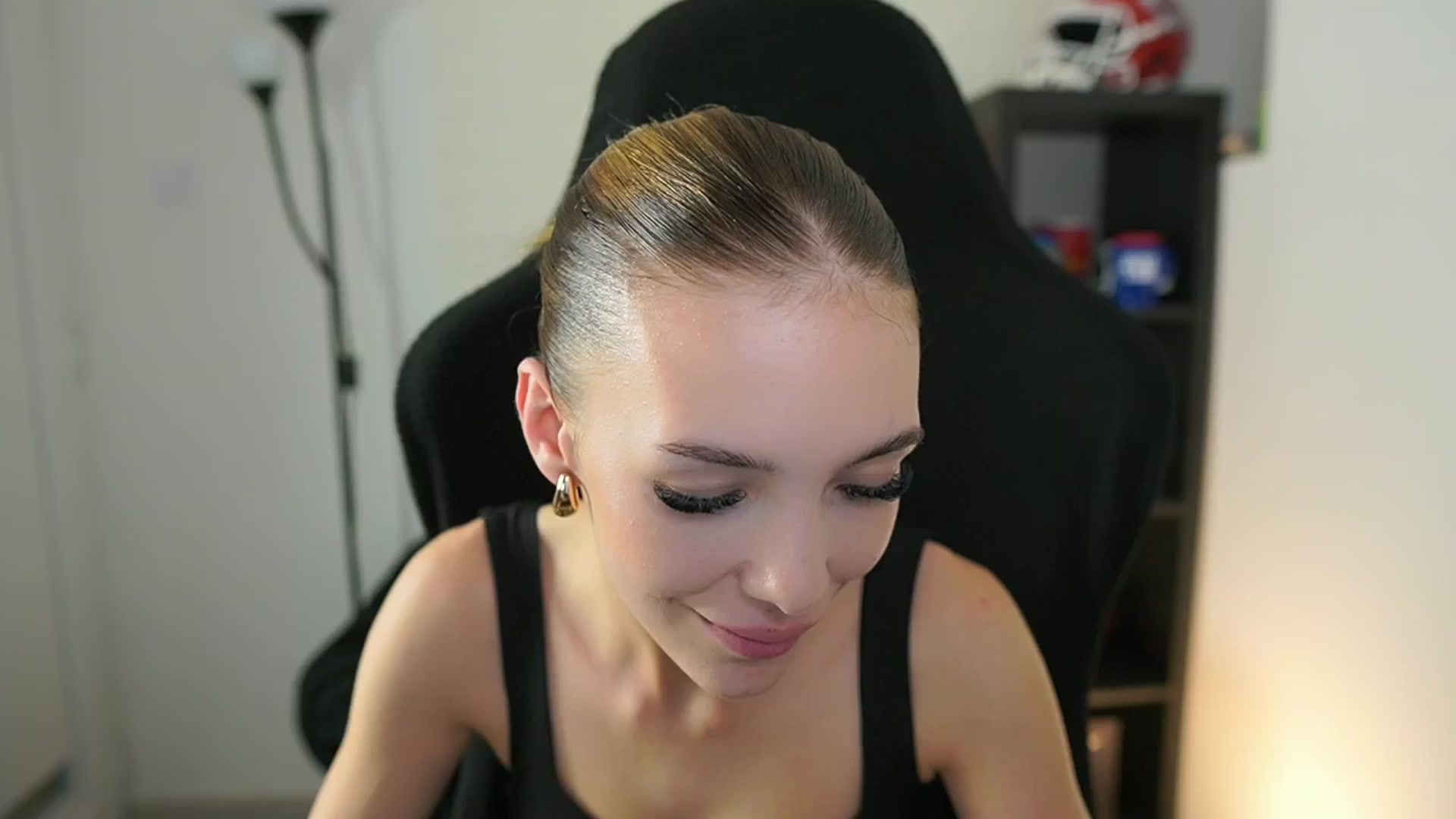 Gallery image thumbnail from Alexxisky's myfreecams stream on, 09/22/2025, 16:25 image 7 of 20